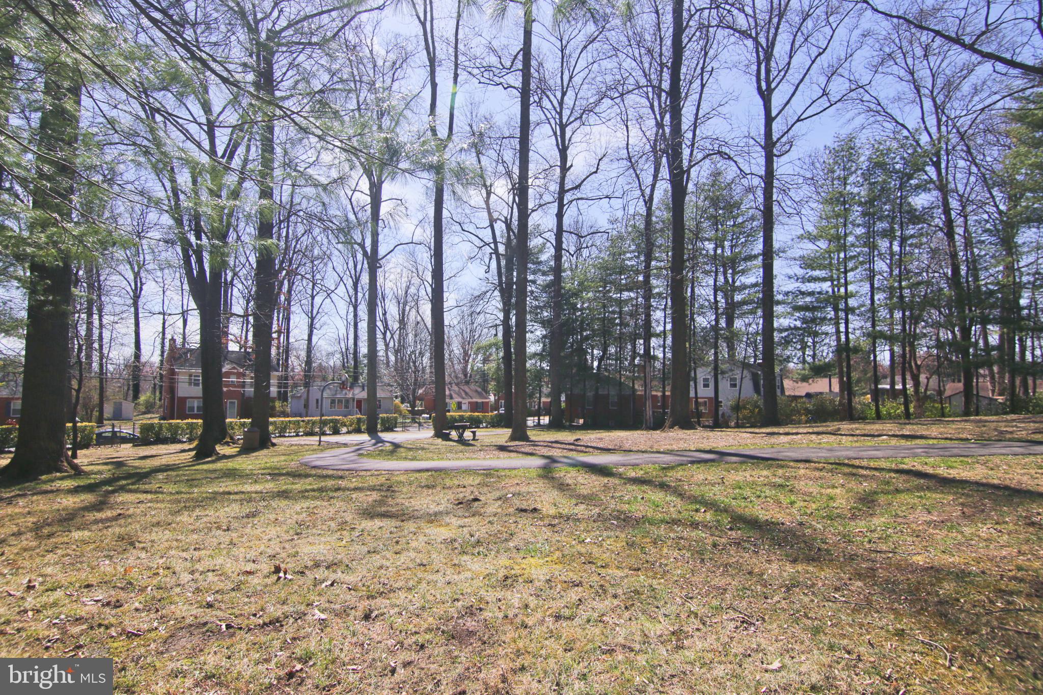 FAIRFAX WOODS - Residential