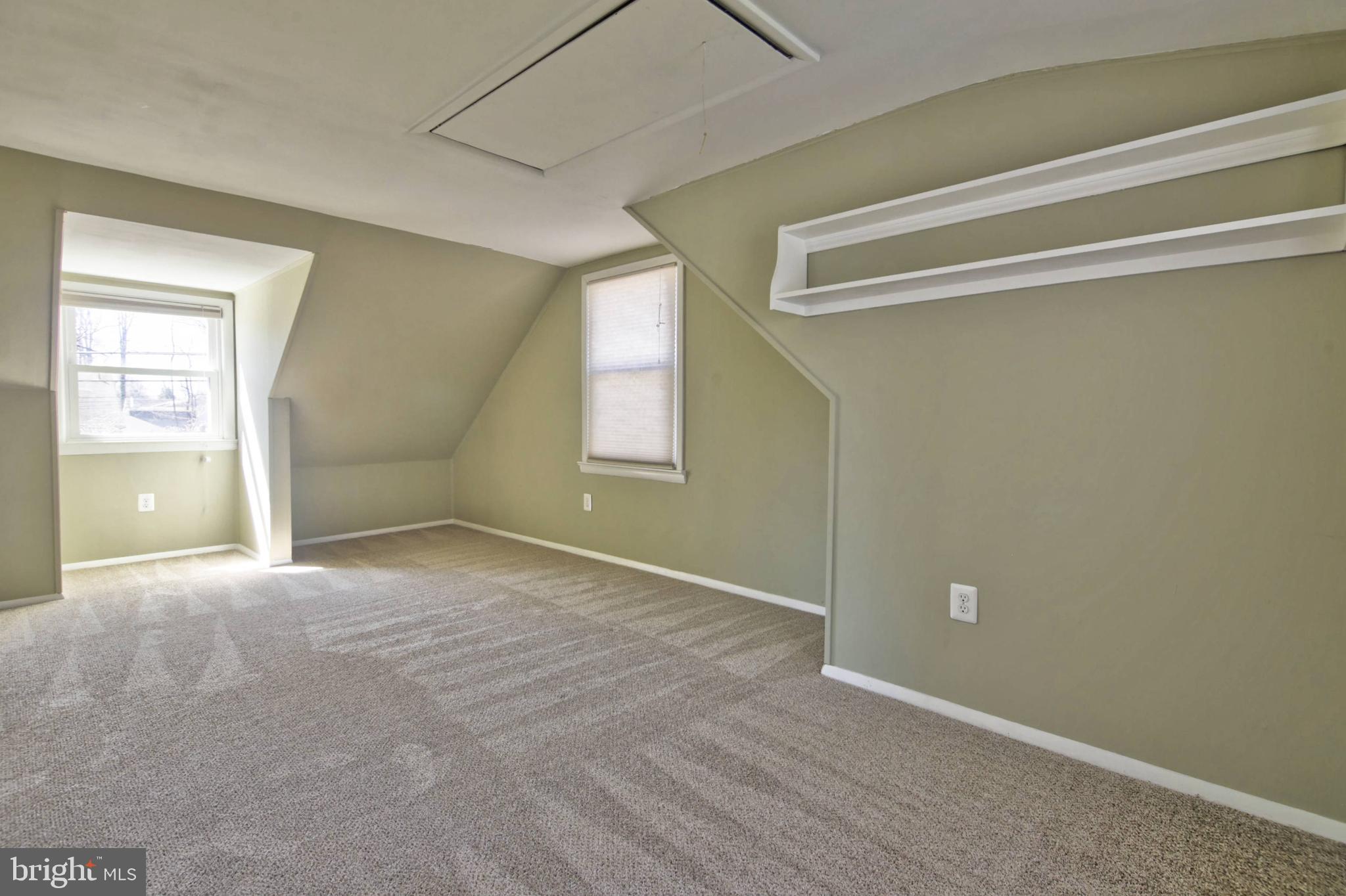 FAIRFAX WOODS - Residential