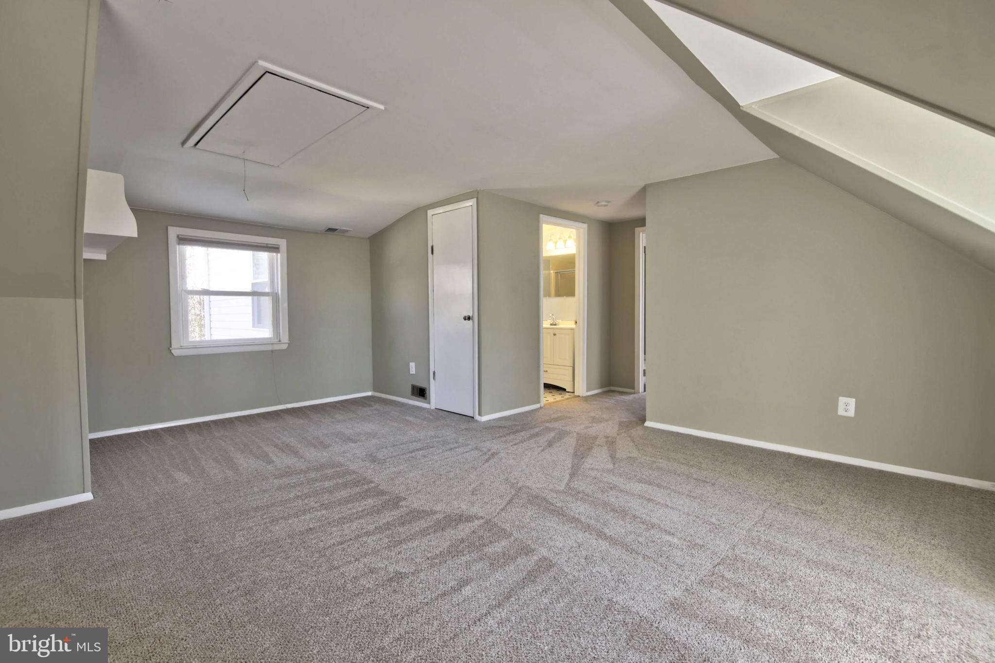 FAIRFAX WOODS - Residential