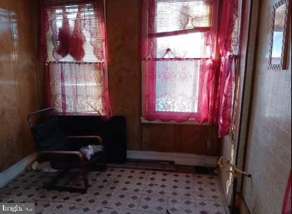 PHILADELPHIA - Commercial Sale