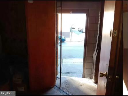 PHILADELPHIA - Commercial Sale