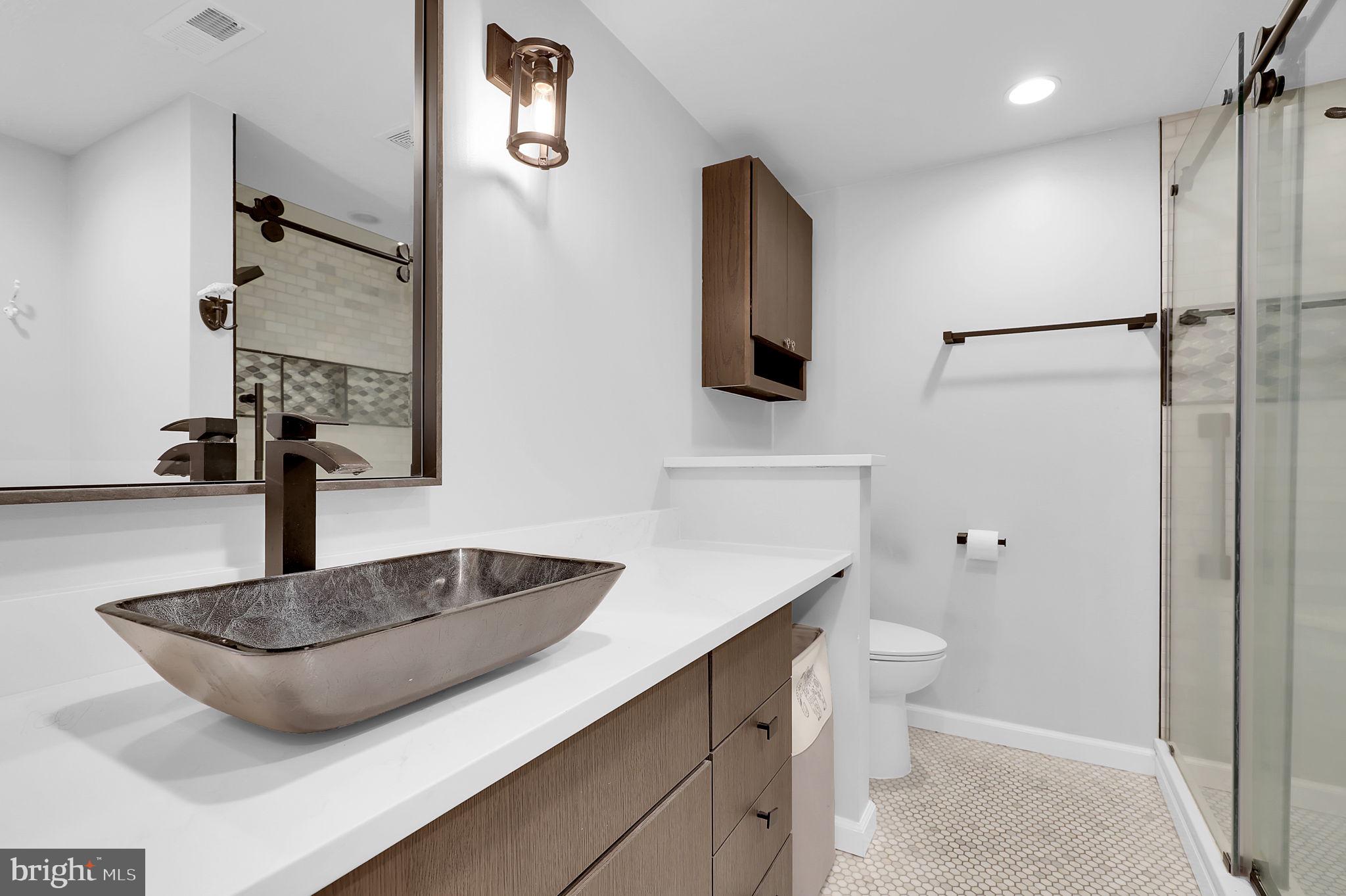 BRIAR HILL - Residential