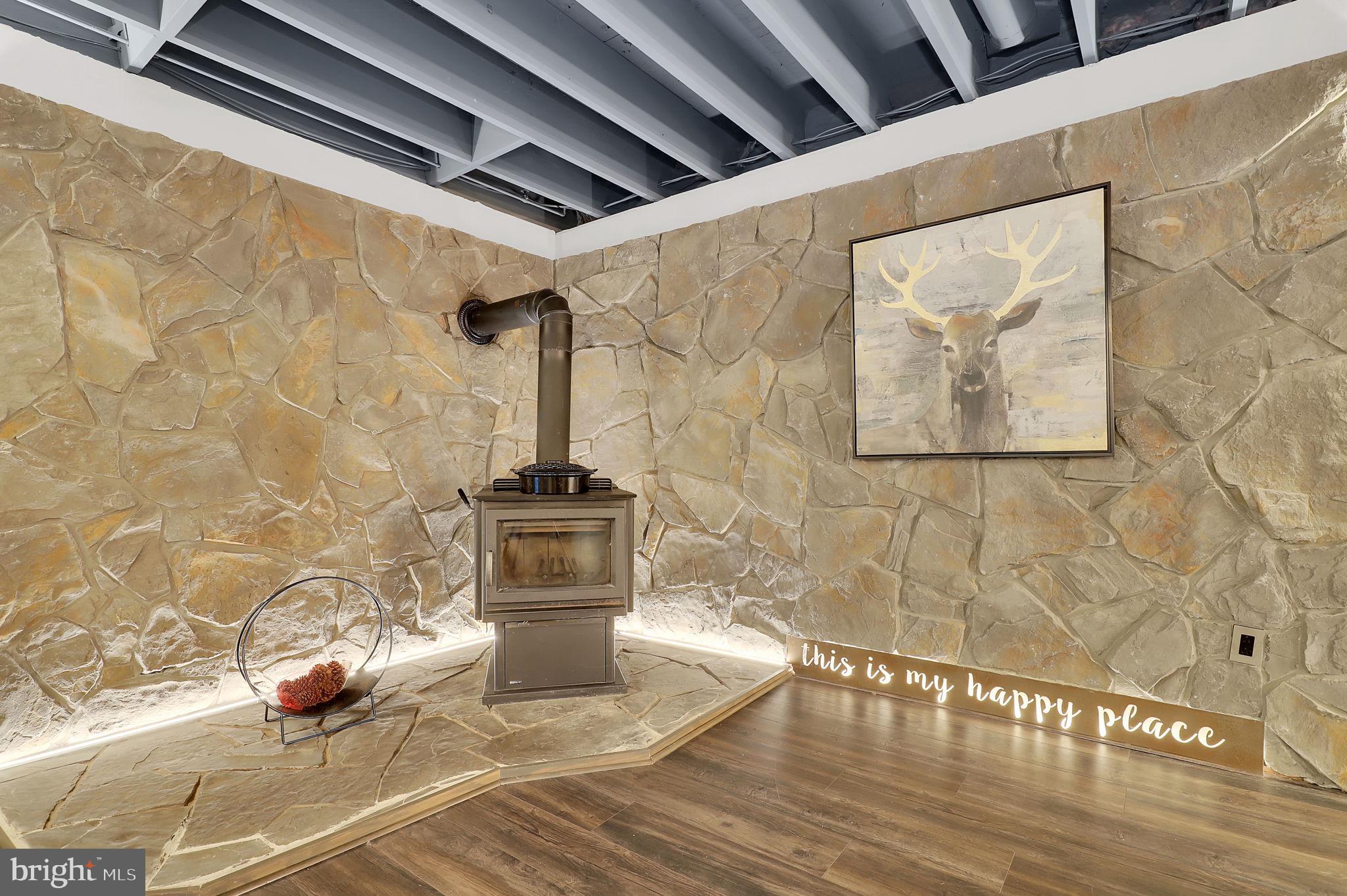 BRIAR HILL - Residential