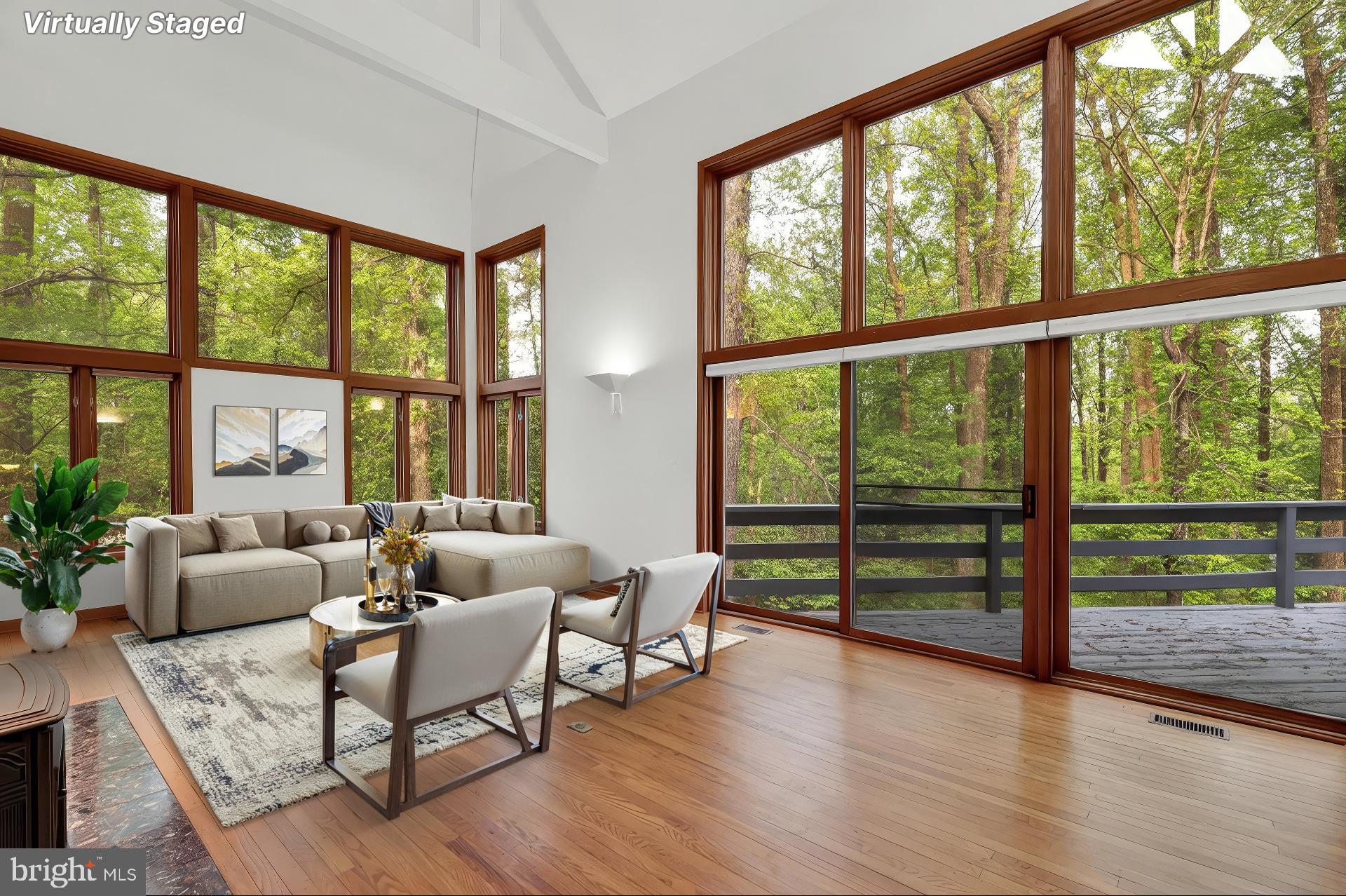 BRIAR HILL - Residential