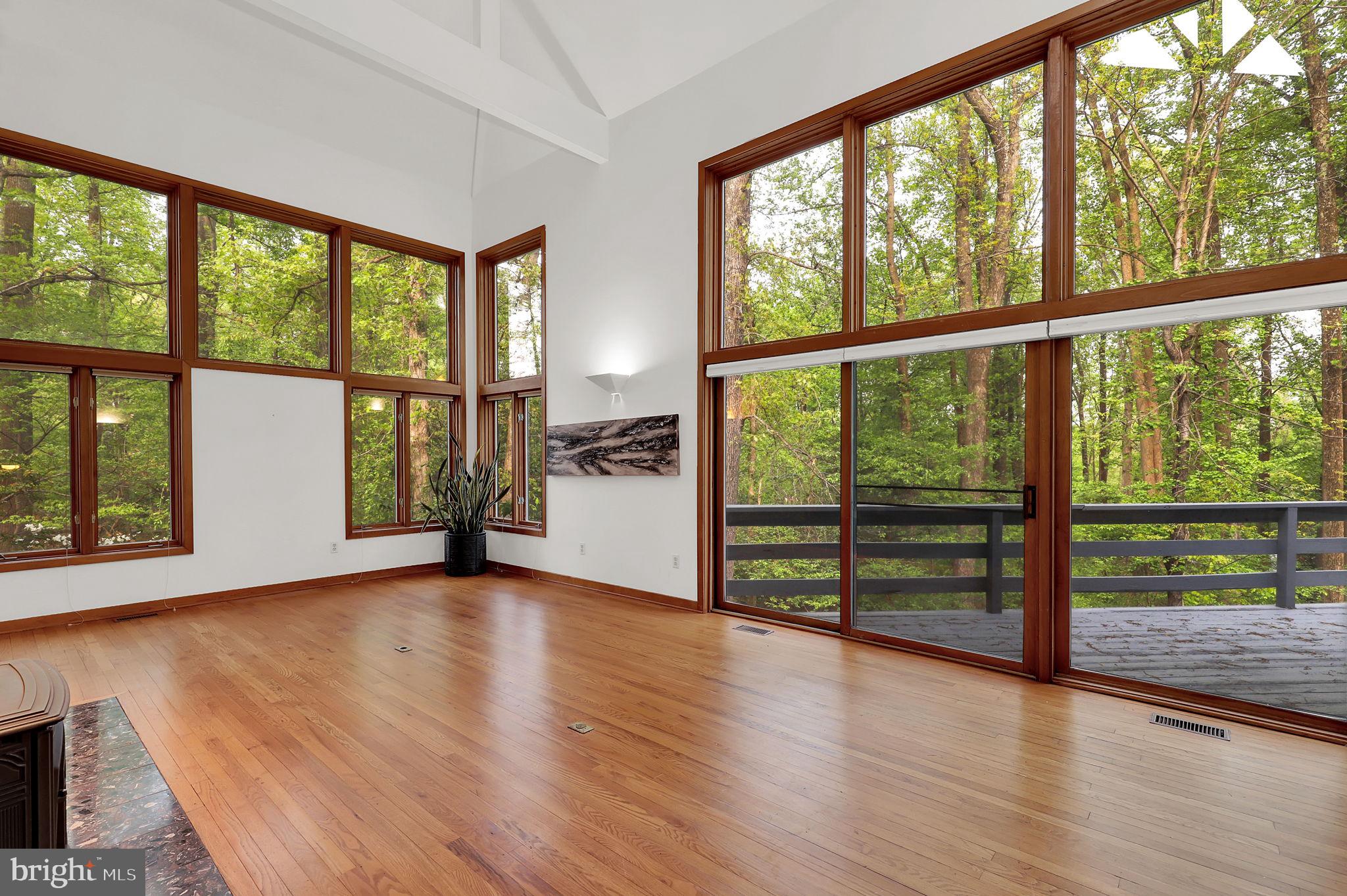 BRIAR HILL - Residential