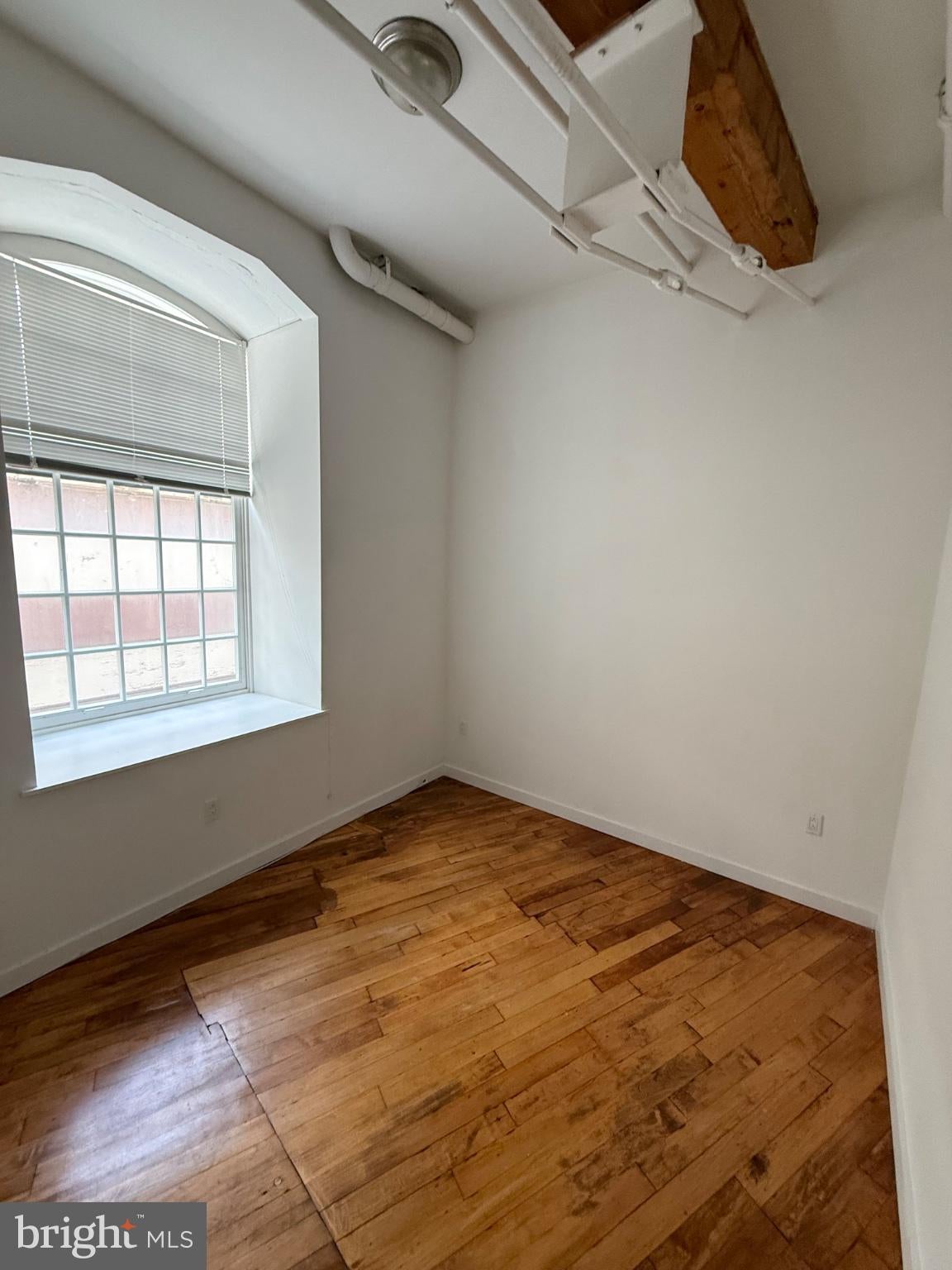 4 LEVERINGTON AVENUE UNIT 205