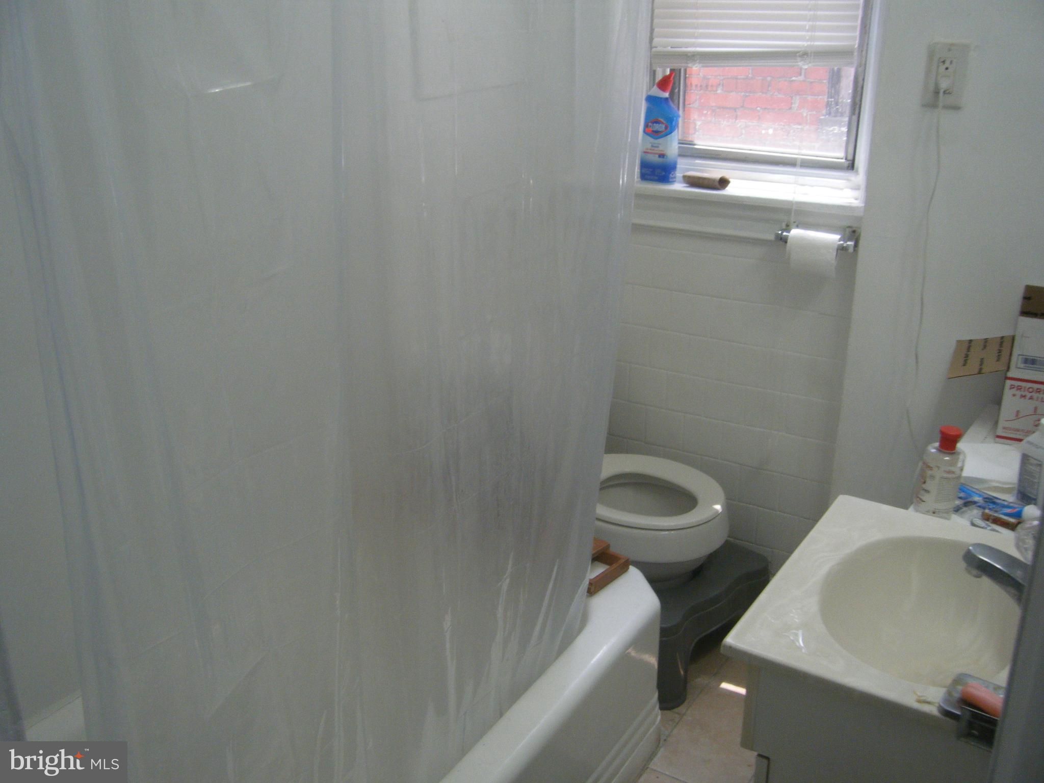 PHILADELPHIA (WEST) - Residential