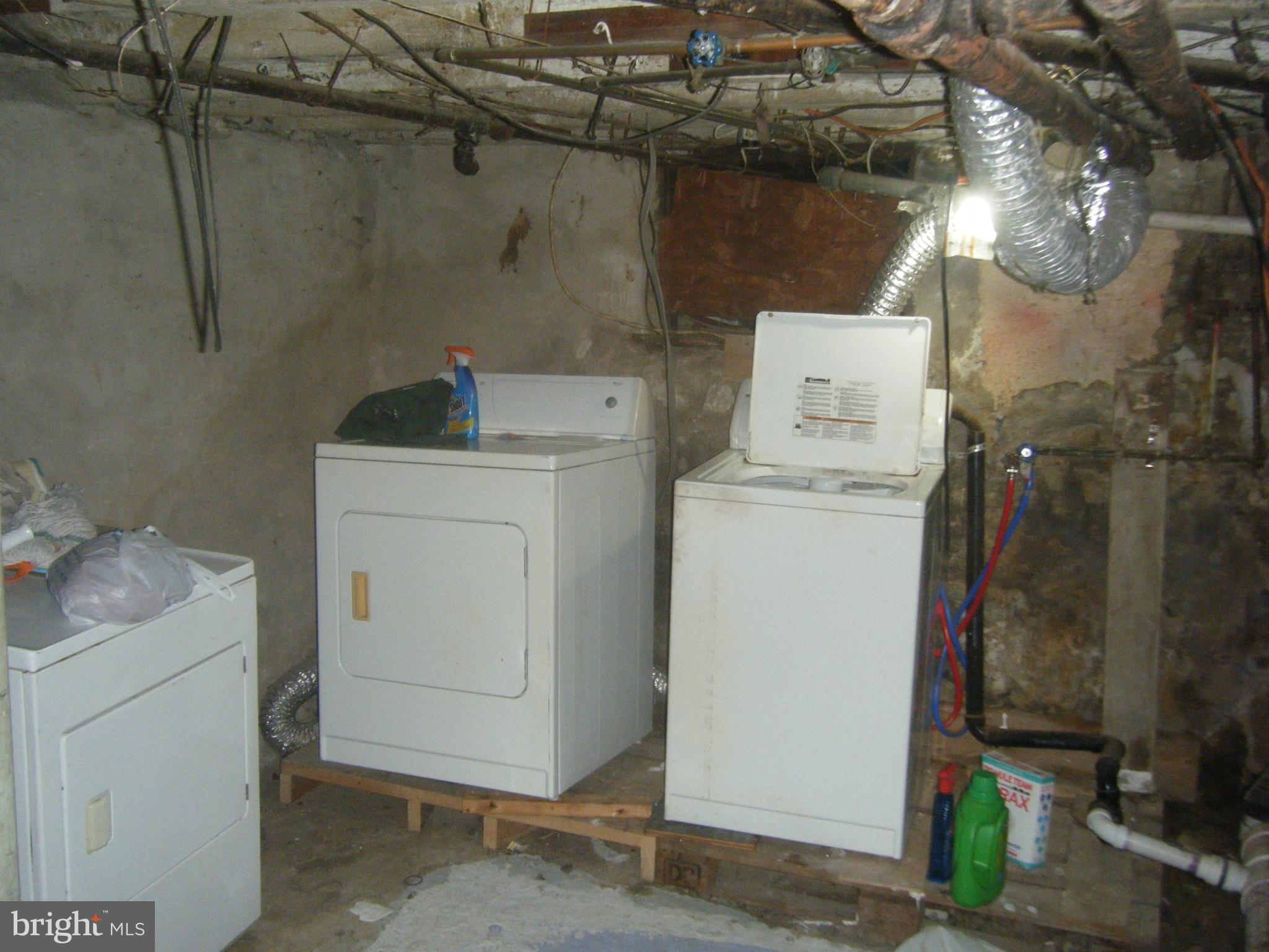 PHILADELPHIA (WEST) - Residential