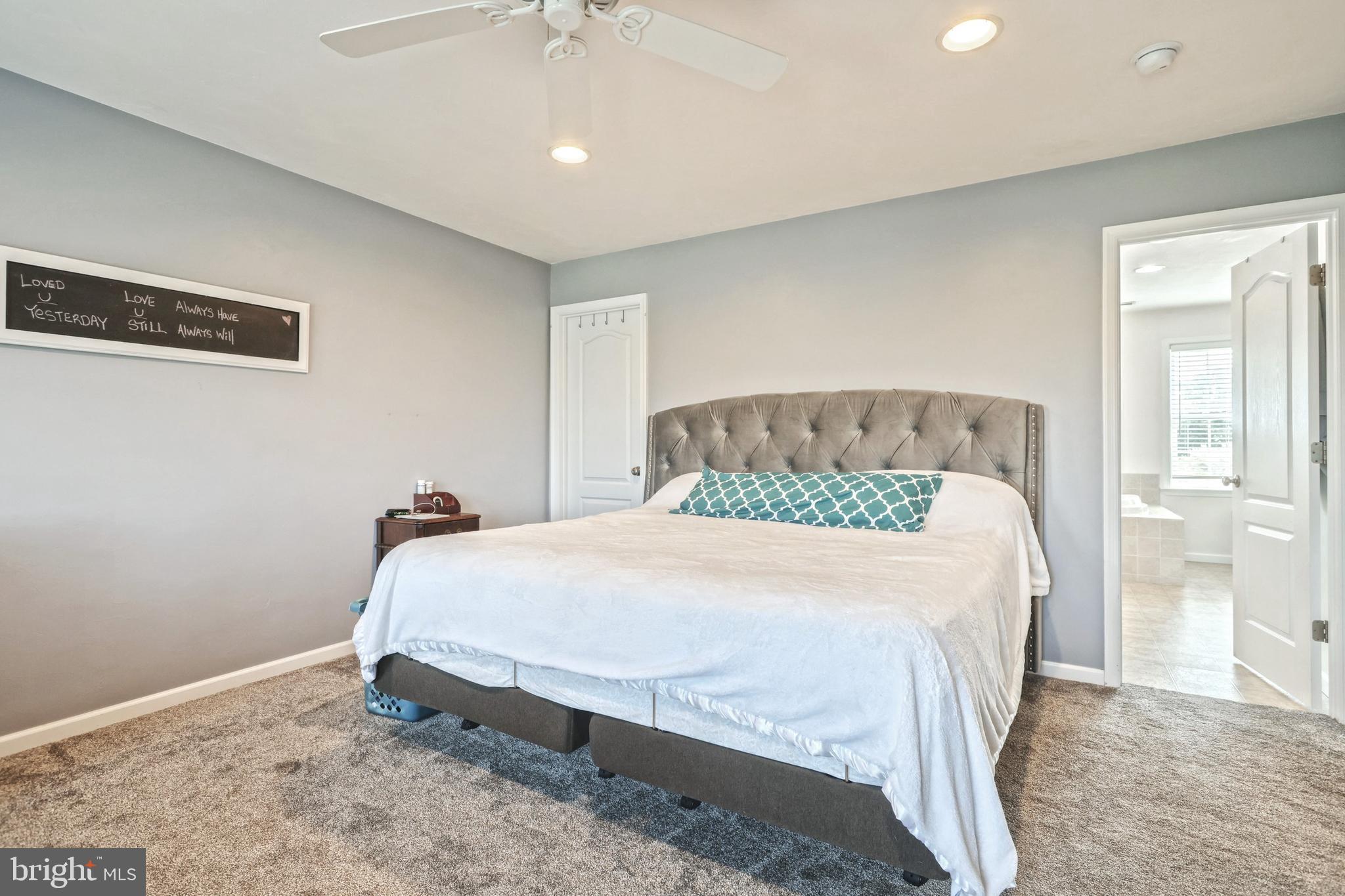 THOMSON HEIGHTS - Residential