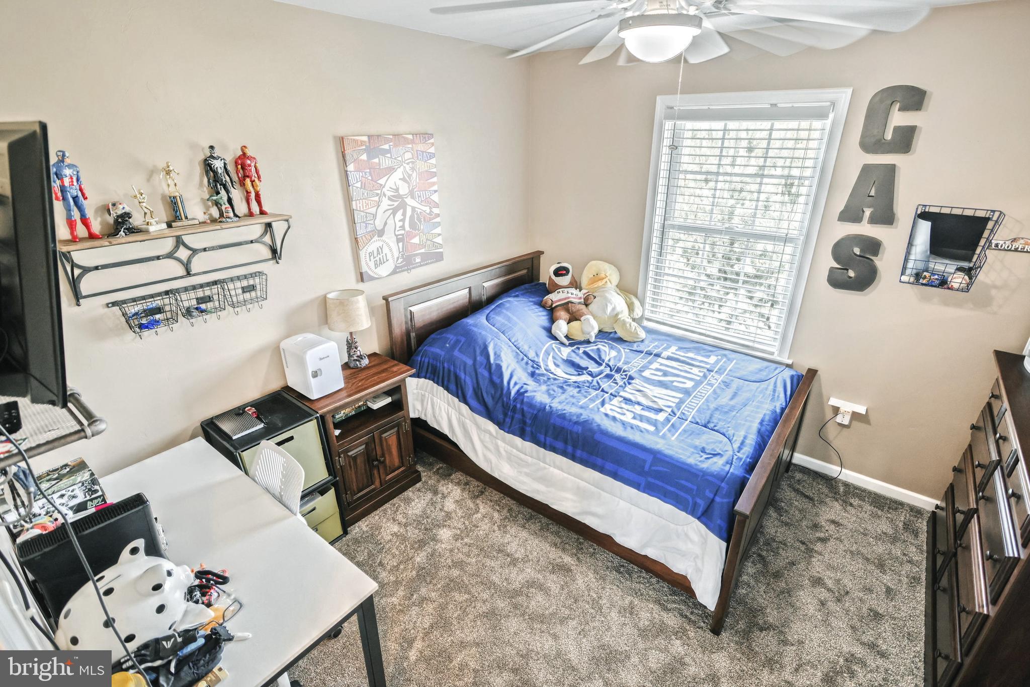 THOMSON HEIGHTS - Residential