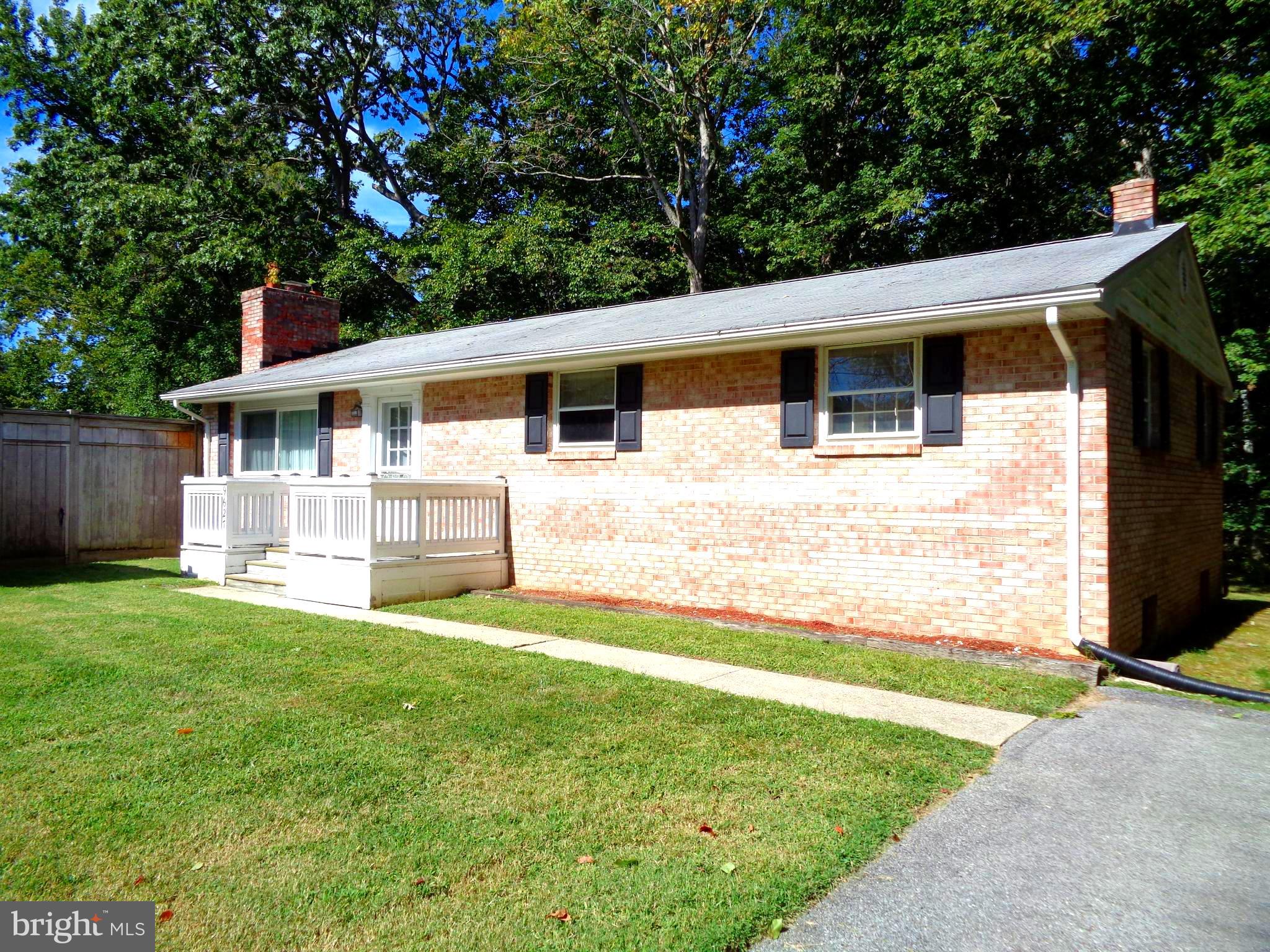 WARRLINDA VILLAGE - Residential