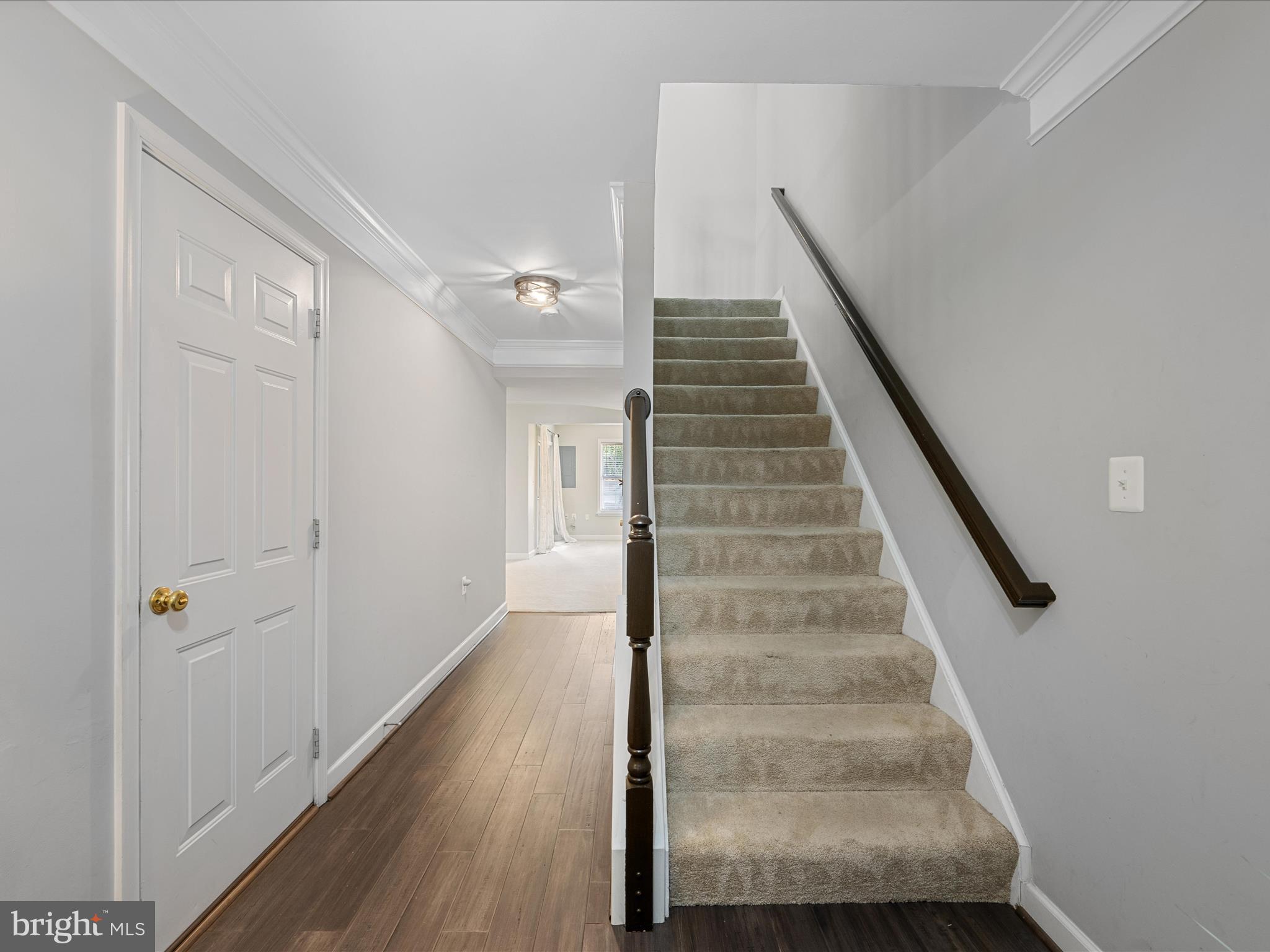 HAWKS VIEW GLEN - Residential Lease