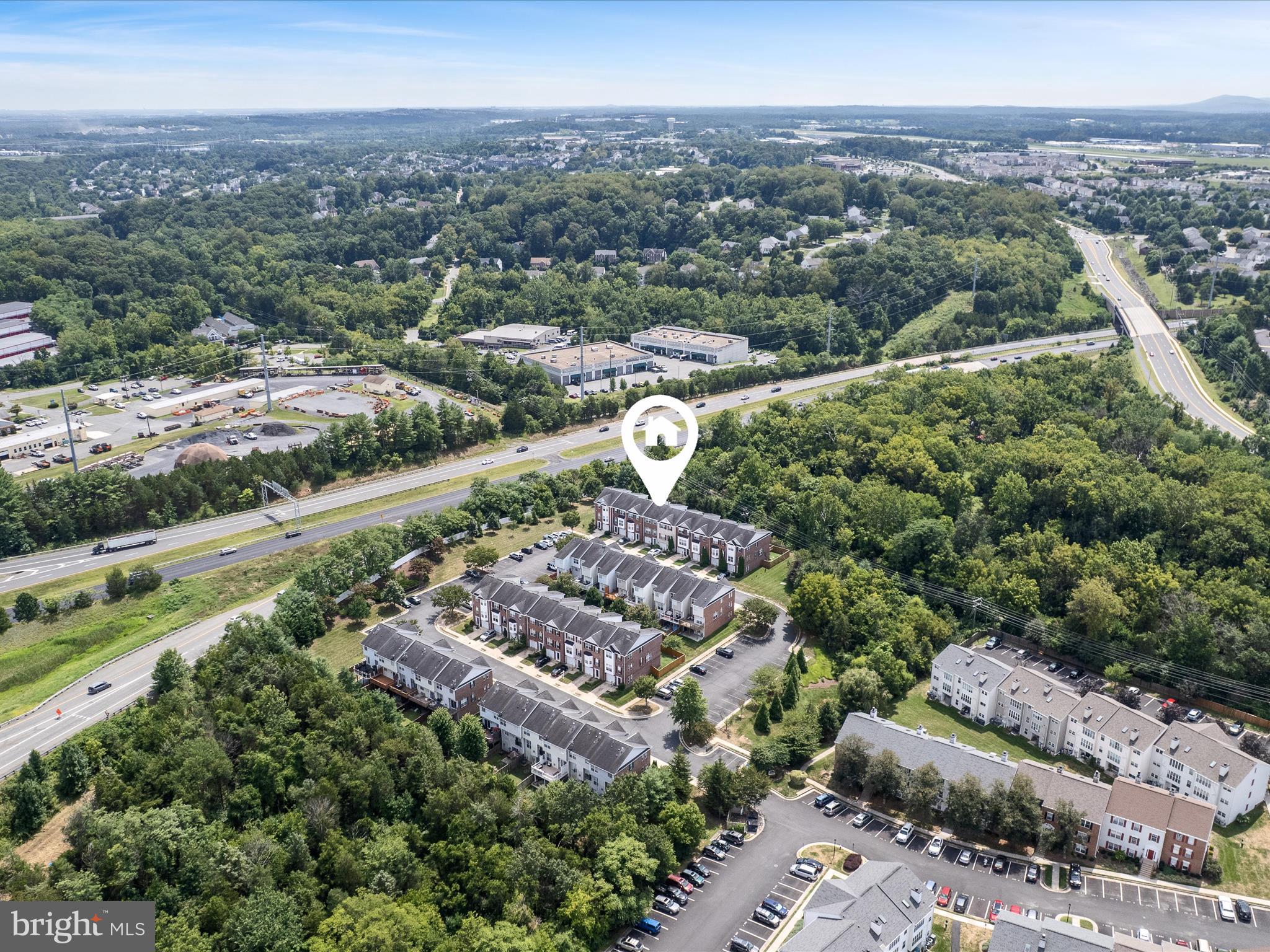 HAWKS VIEW GLEN - Residential Lease