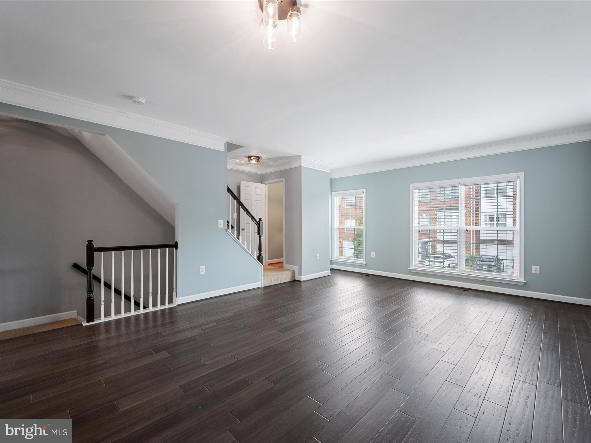 HAWKS VIEW GLEN - Residential Lease