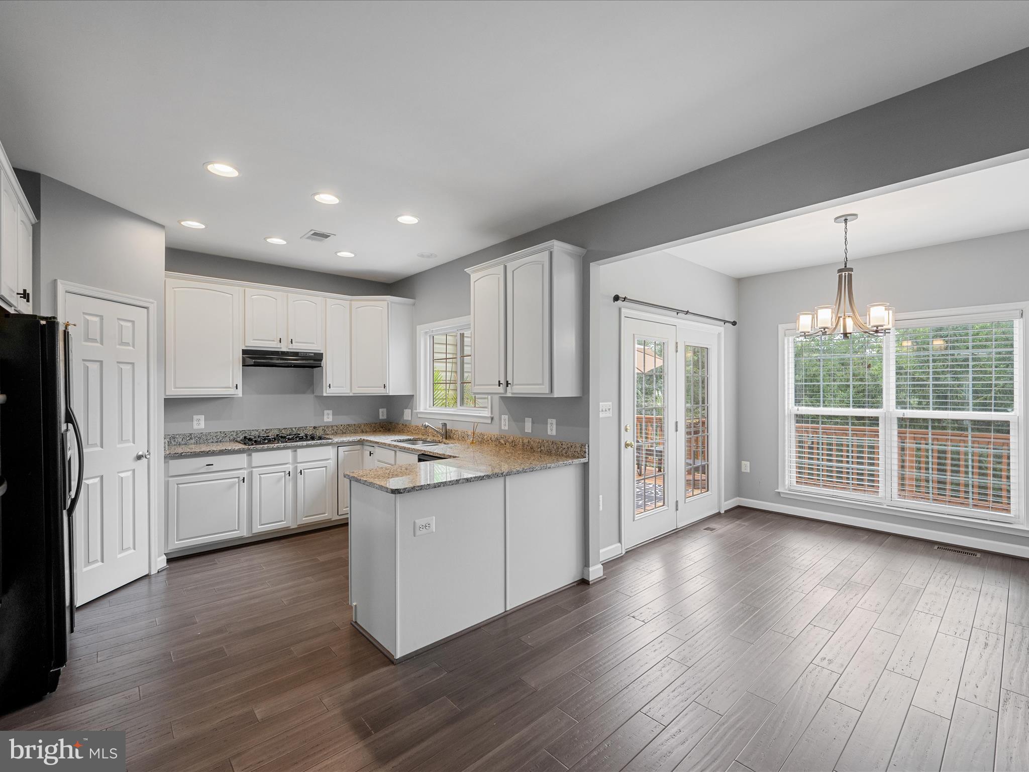 HAWKS VIEW GLEN - Residential Lease