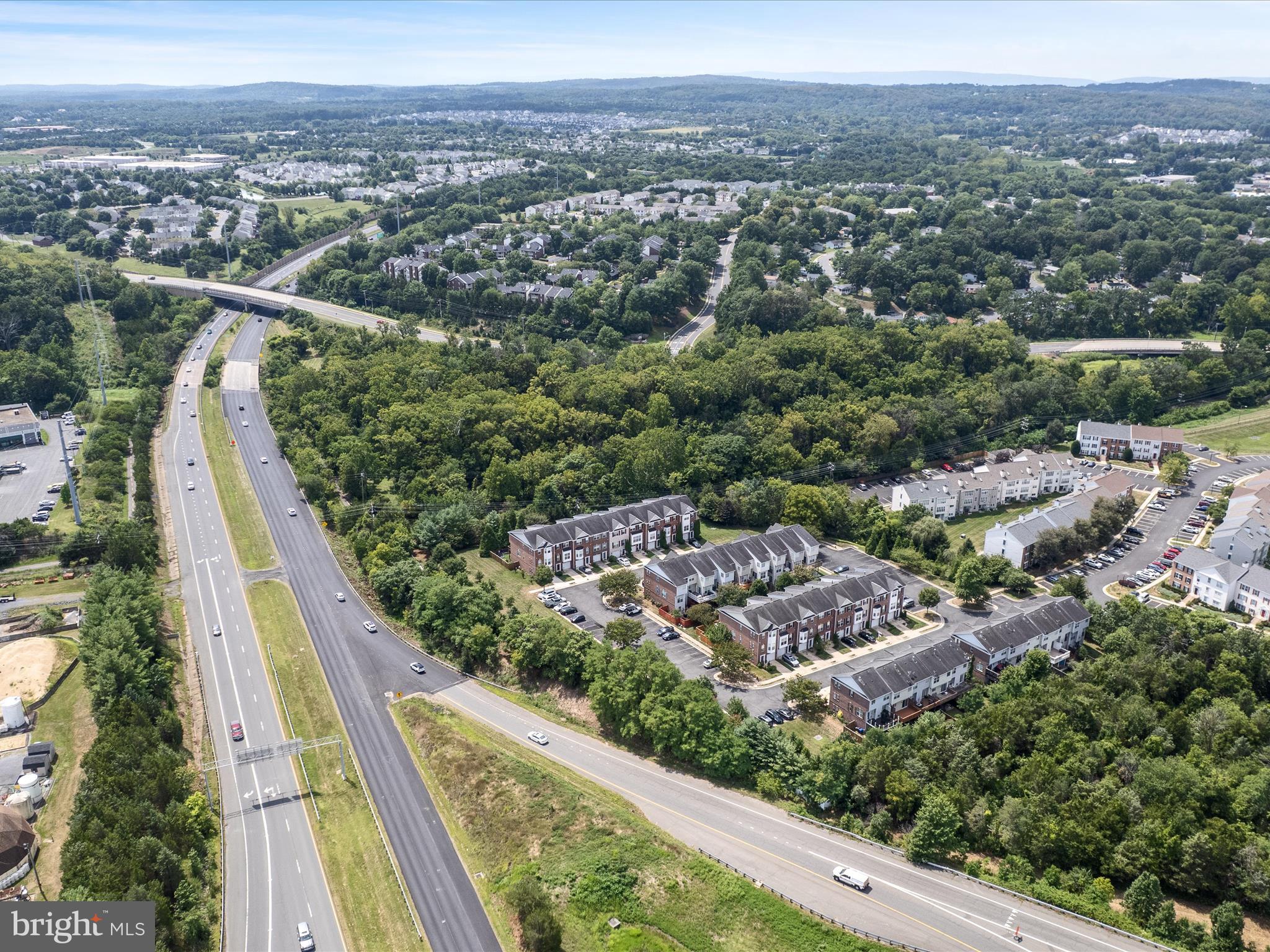 HAWKS VIEW GLEN - Residential Lease