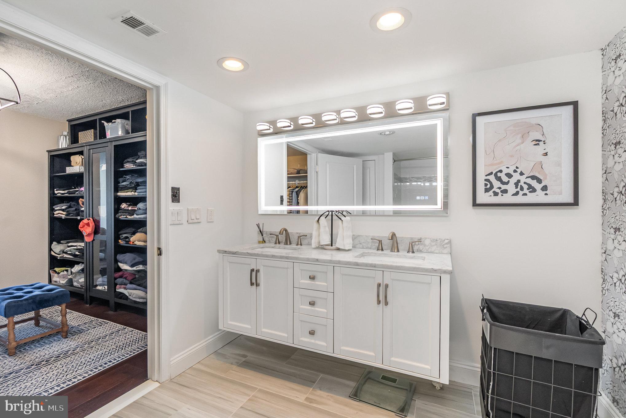 ROLAND PARK - Residential