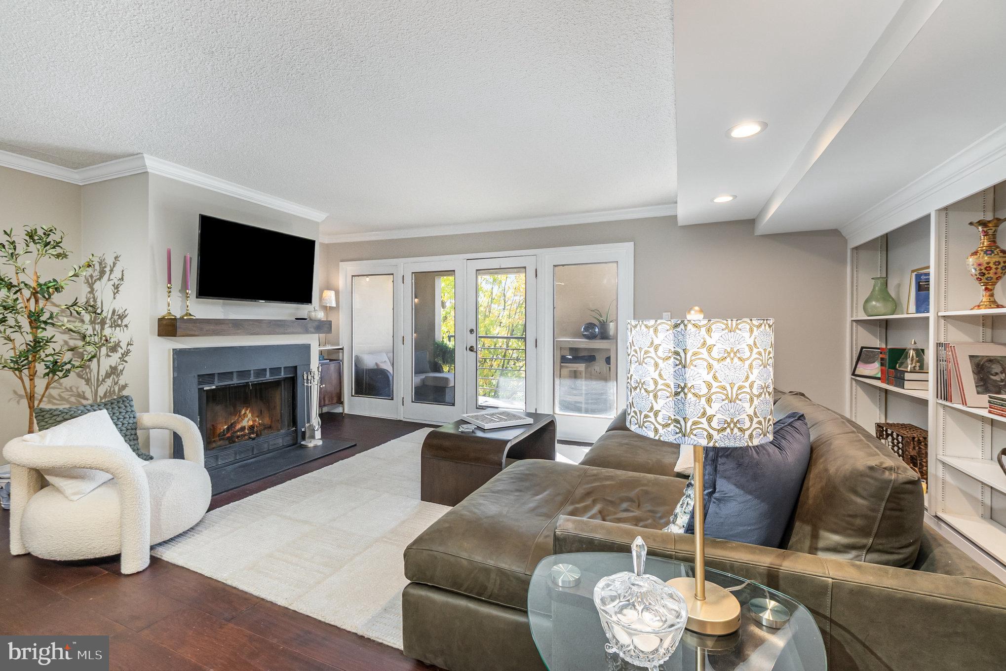 ROLAND PARK - Residential