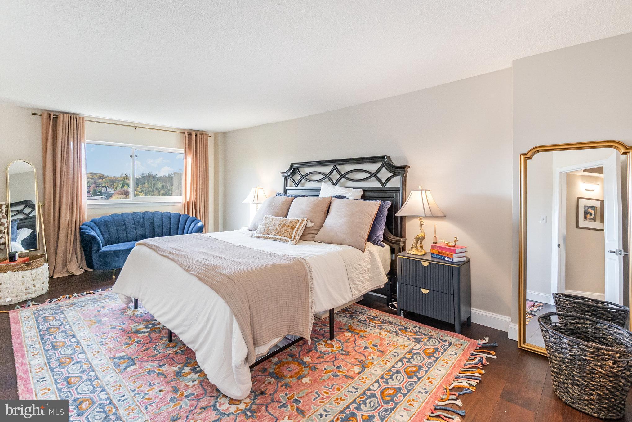 ROLAND PARK - Residential