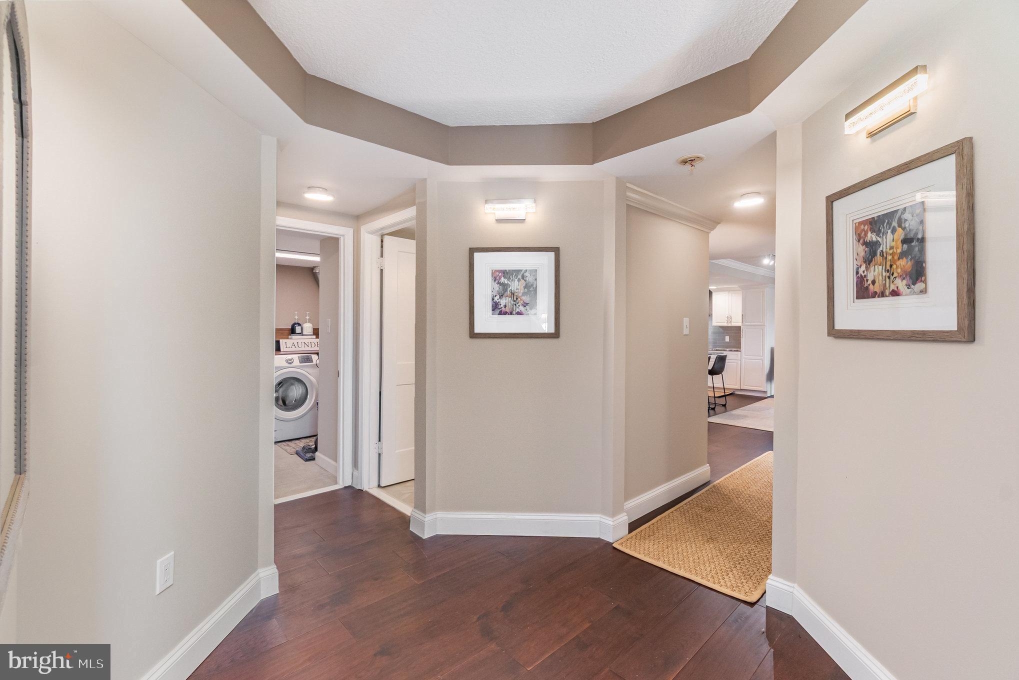 ROLAND PARK - Residential