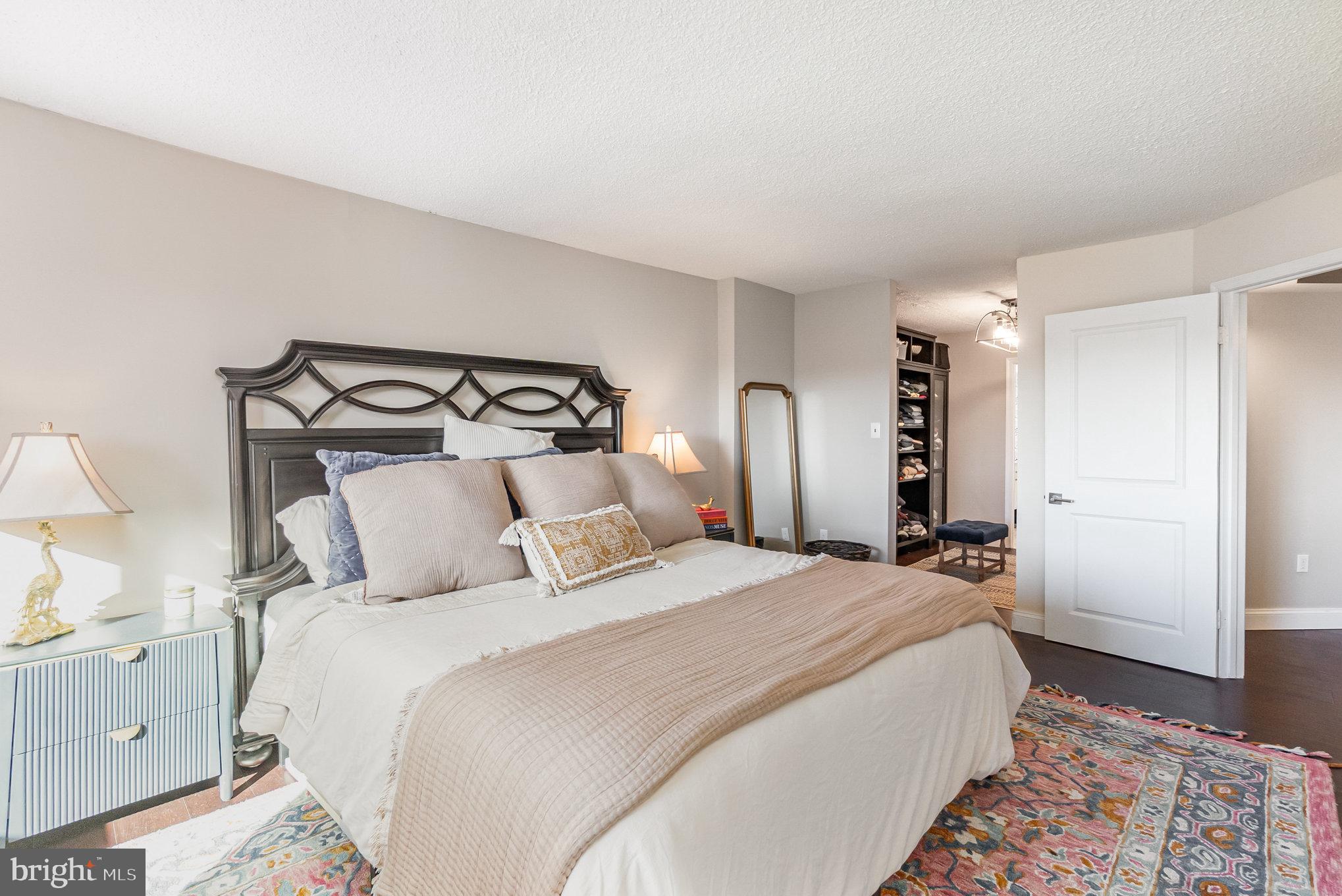 ROLAND PARK - Residential