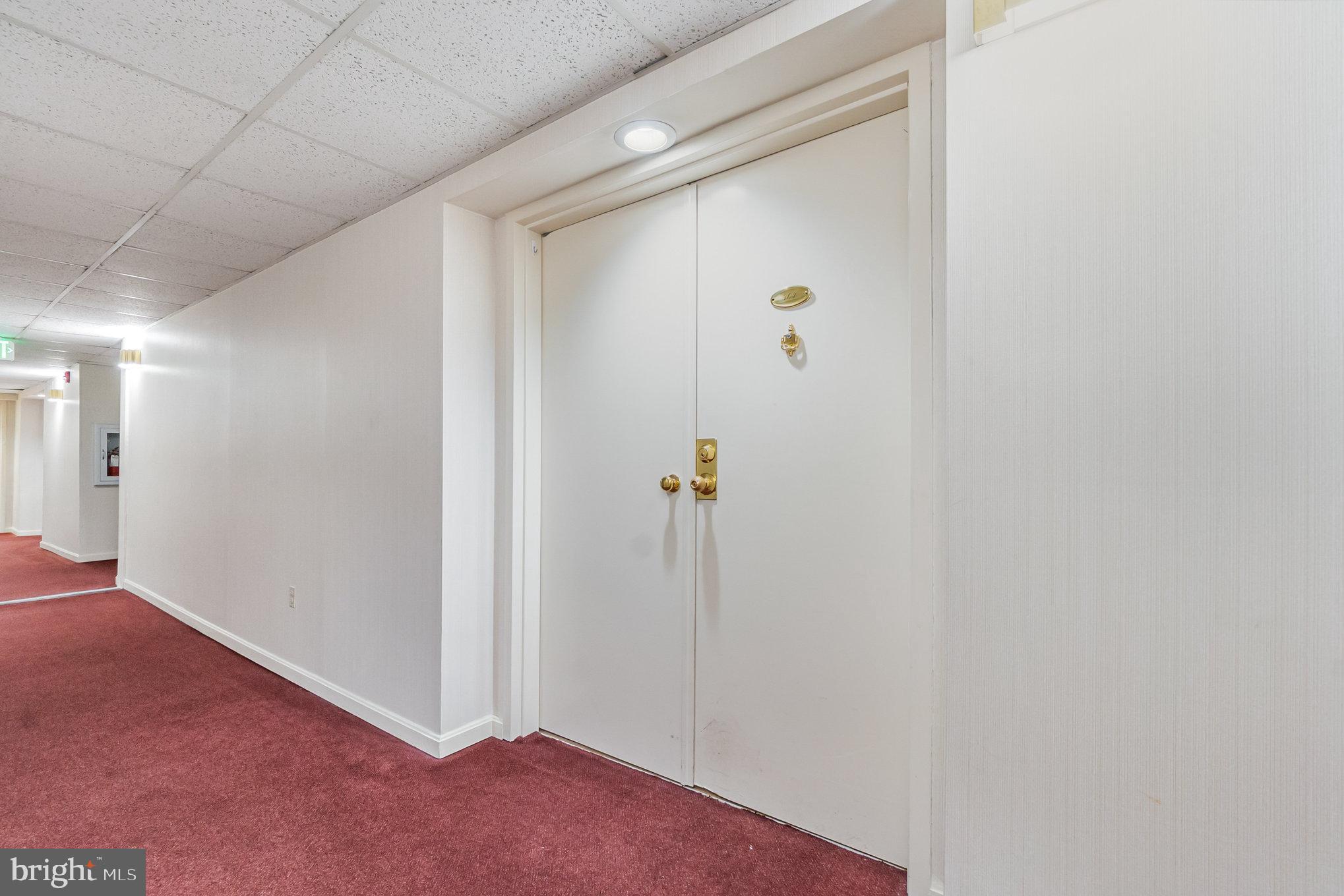 1040 DEER RIDGE DRIVE 304