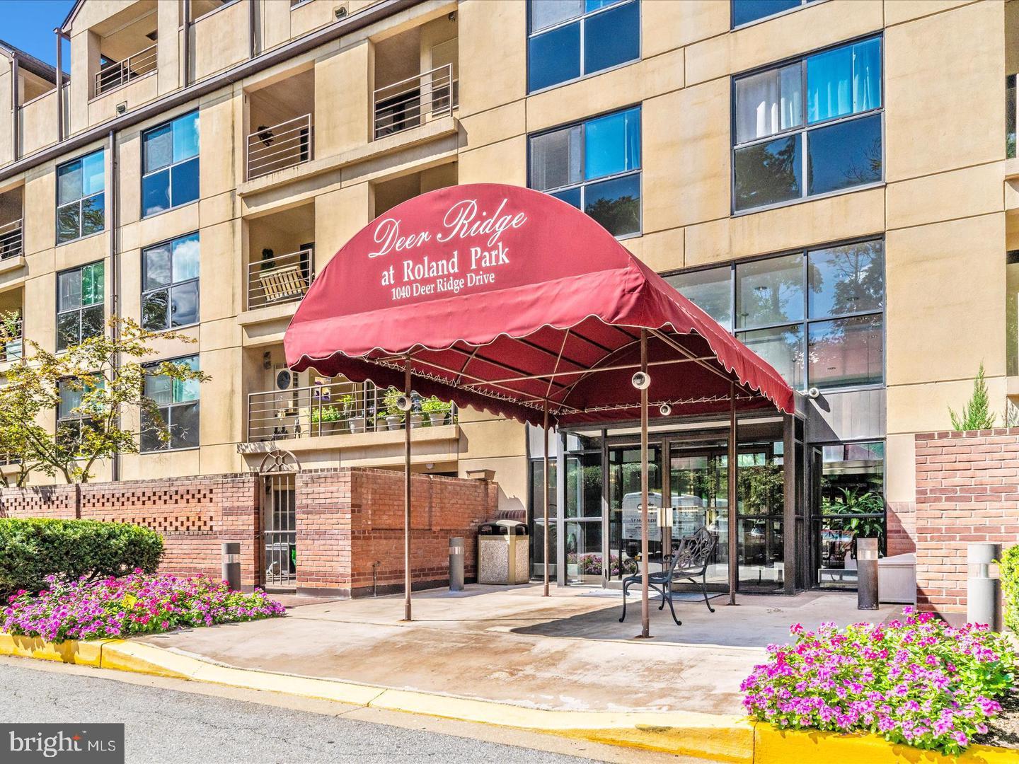 ROLAND PARK - Residential