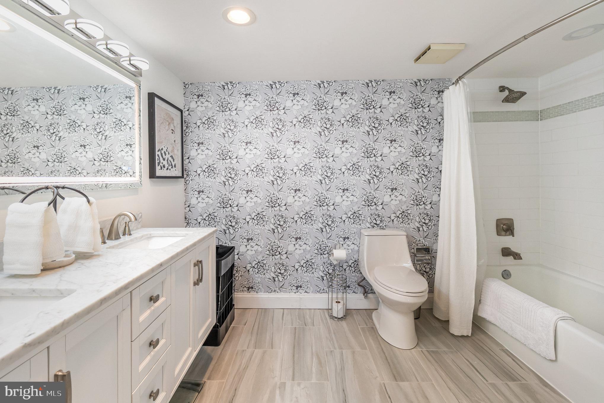 ROLAND PARK - Residential