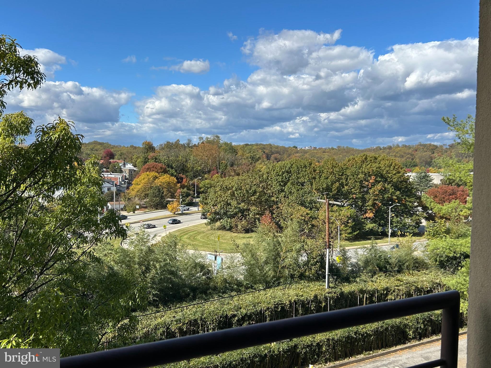 ROLAND PARK - Residential