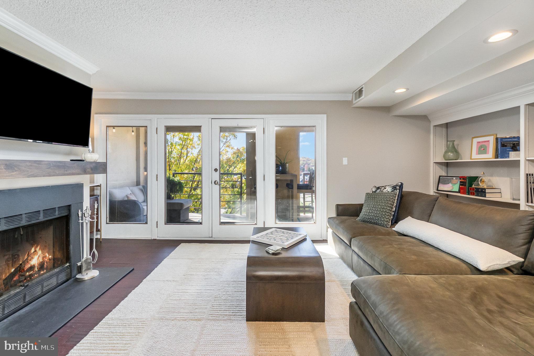 ROLAND PARK - Residential