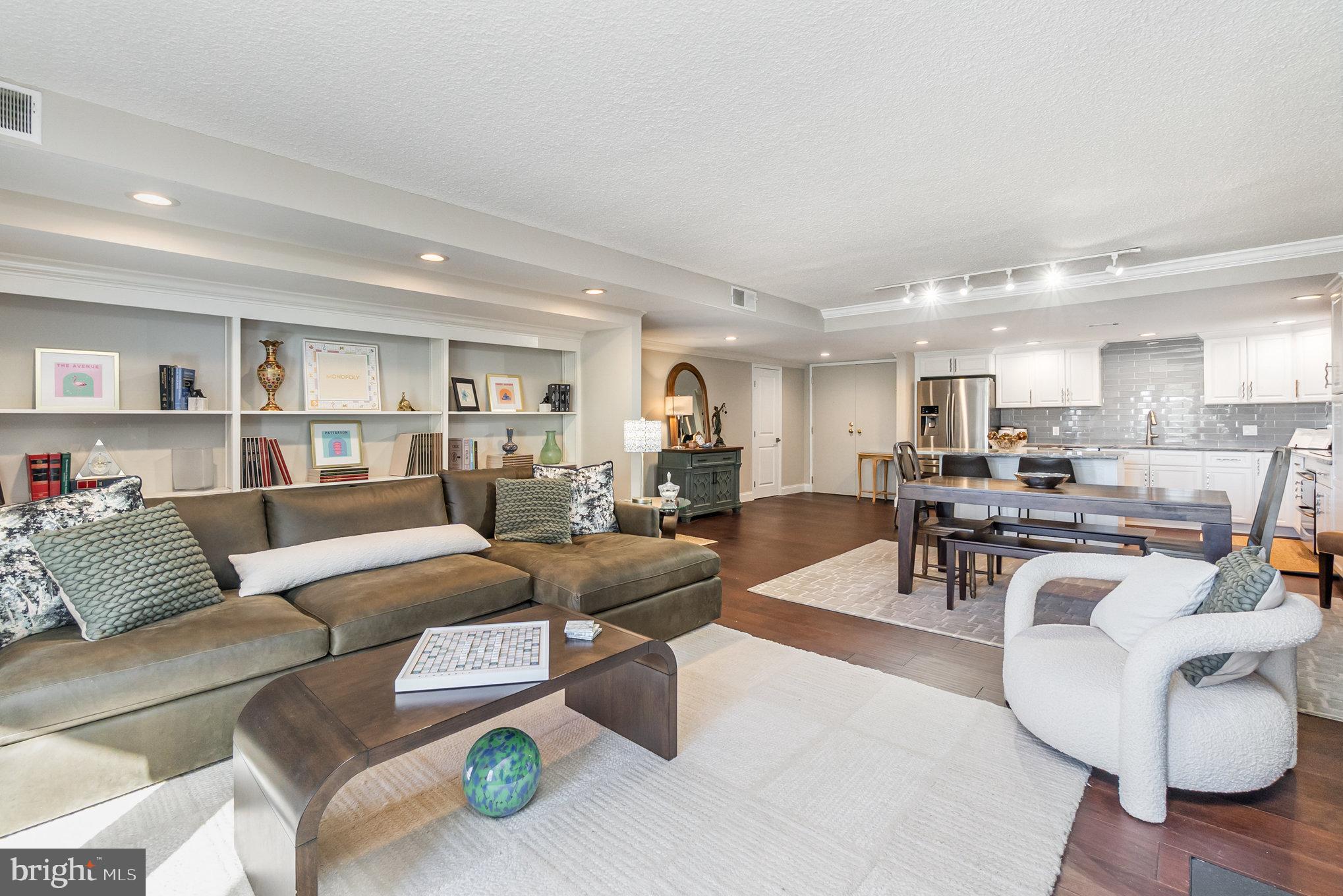 ROLAND PARK - Residential