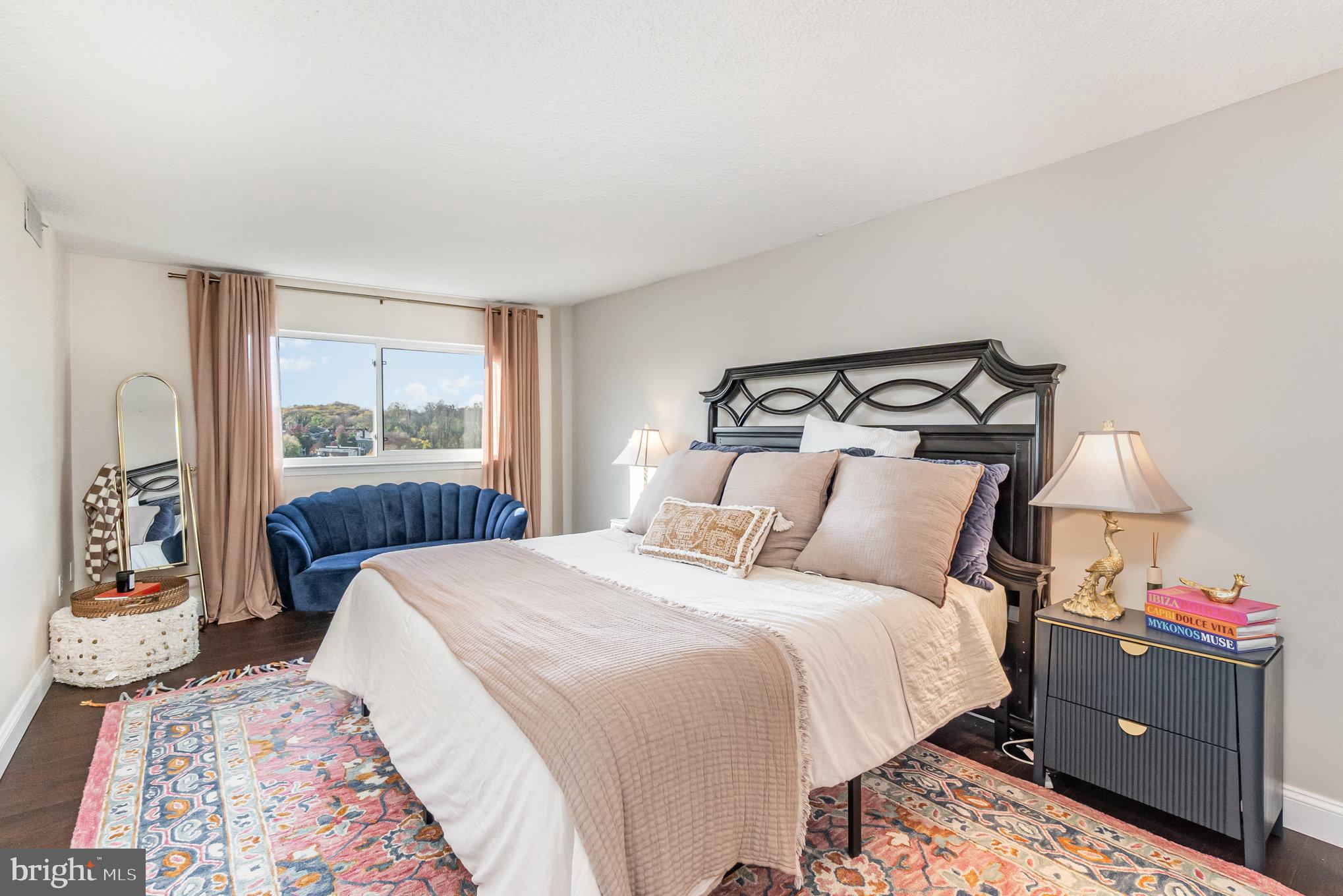 ROLAND PARK - Residential