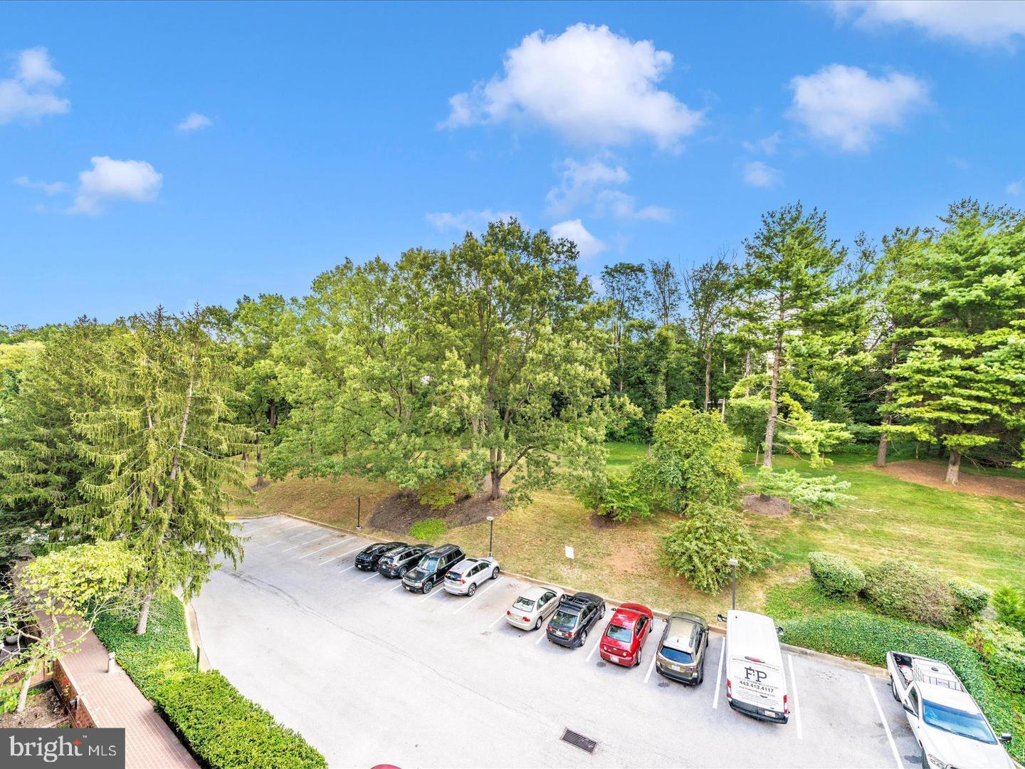 ROLAND PARK - Residential