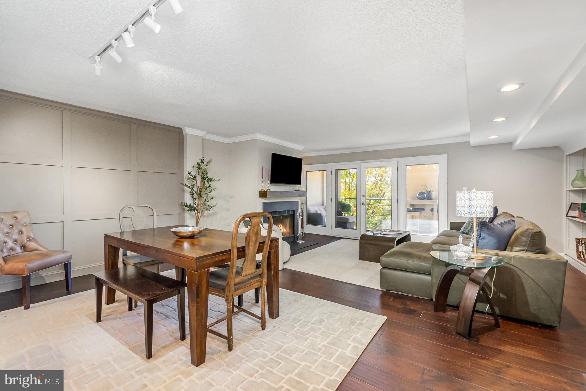 ROLAND PARK - Residential