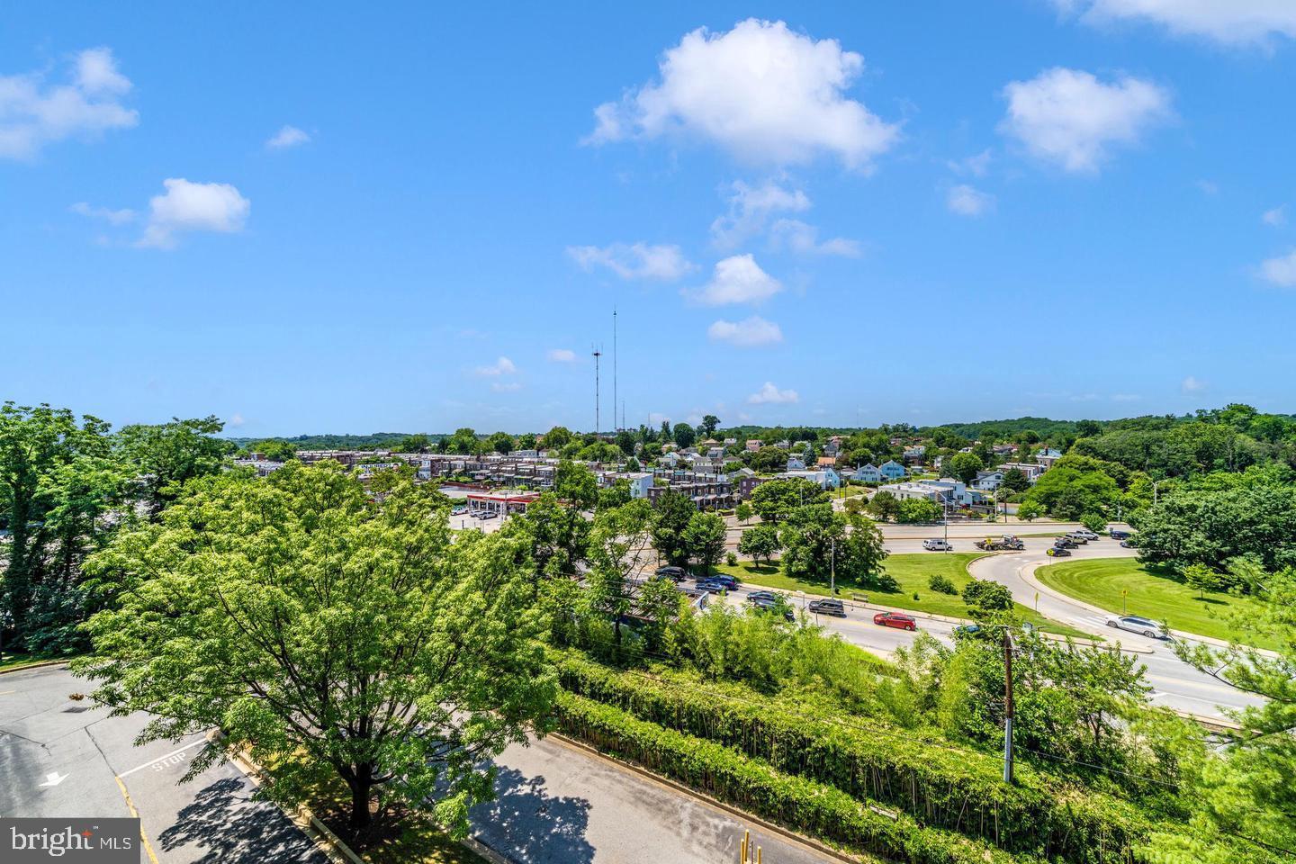 ROLAND PARK - Residential