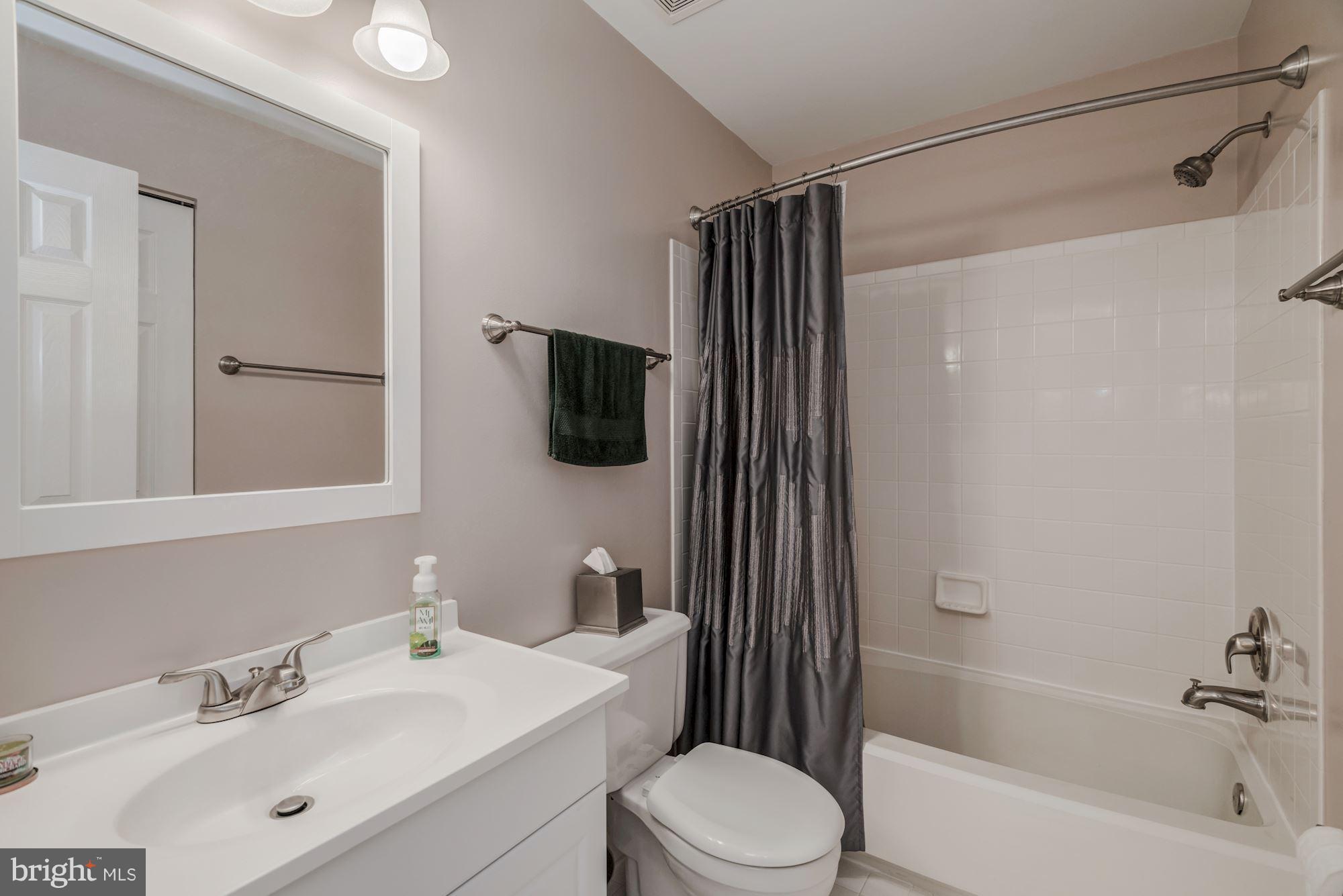 KINGSTOWNE - Residential