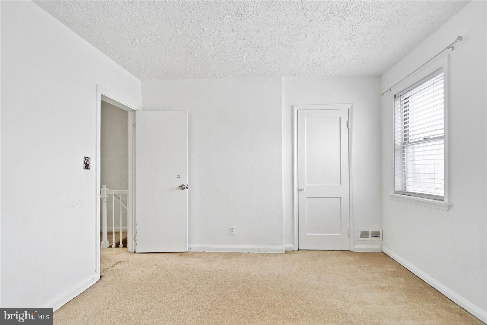 EASTWOOD - Residential