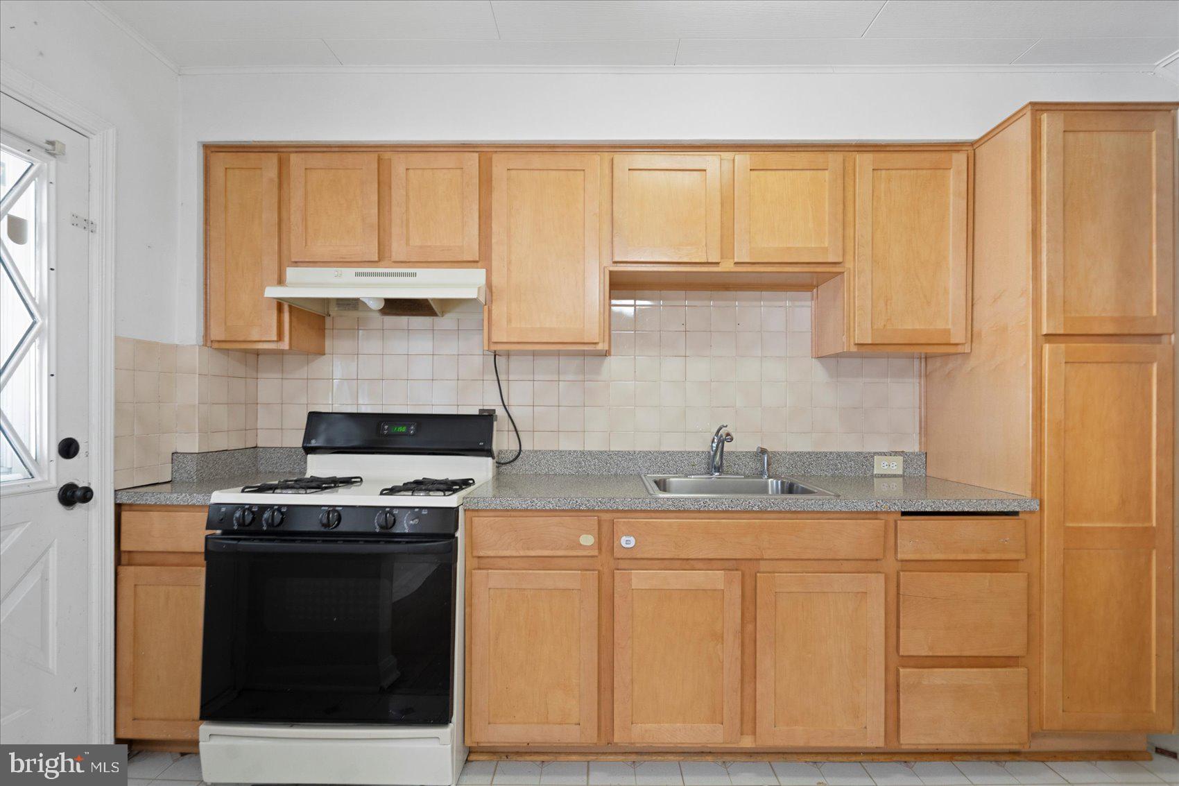 EASTWOOD - Residential