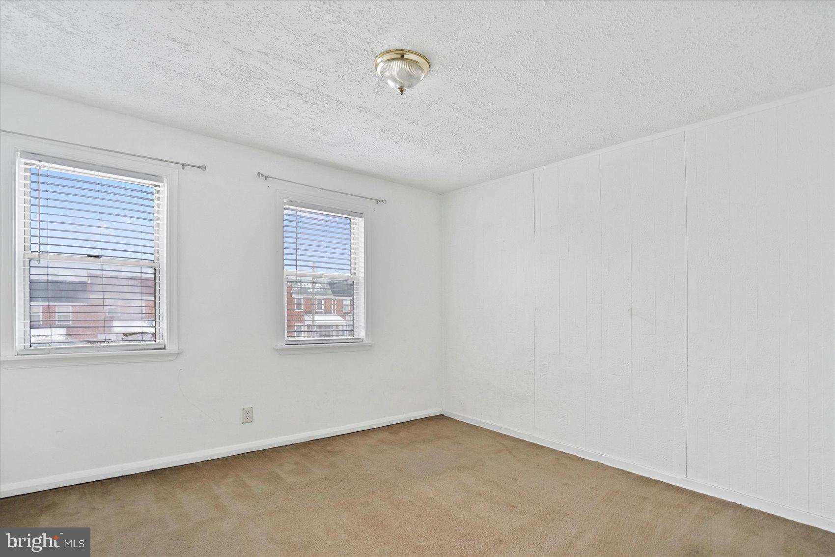 EASTWOOD - Residential