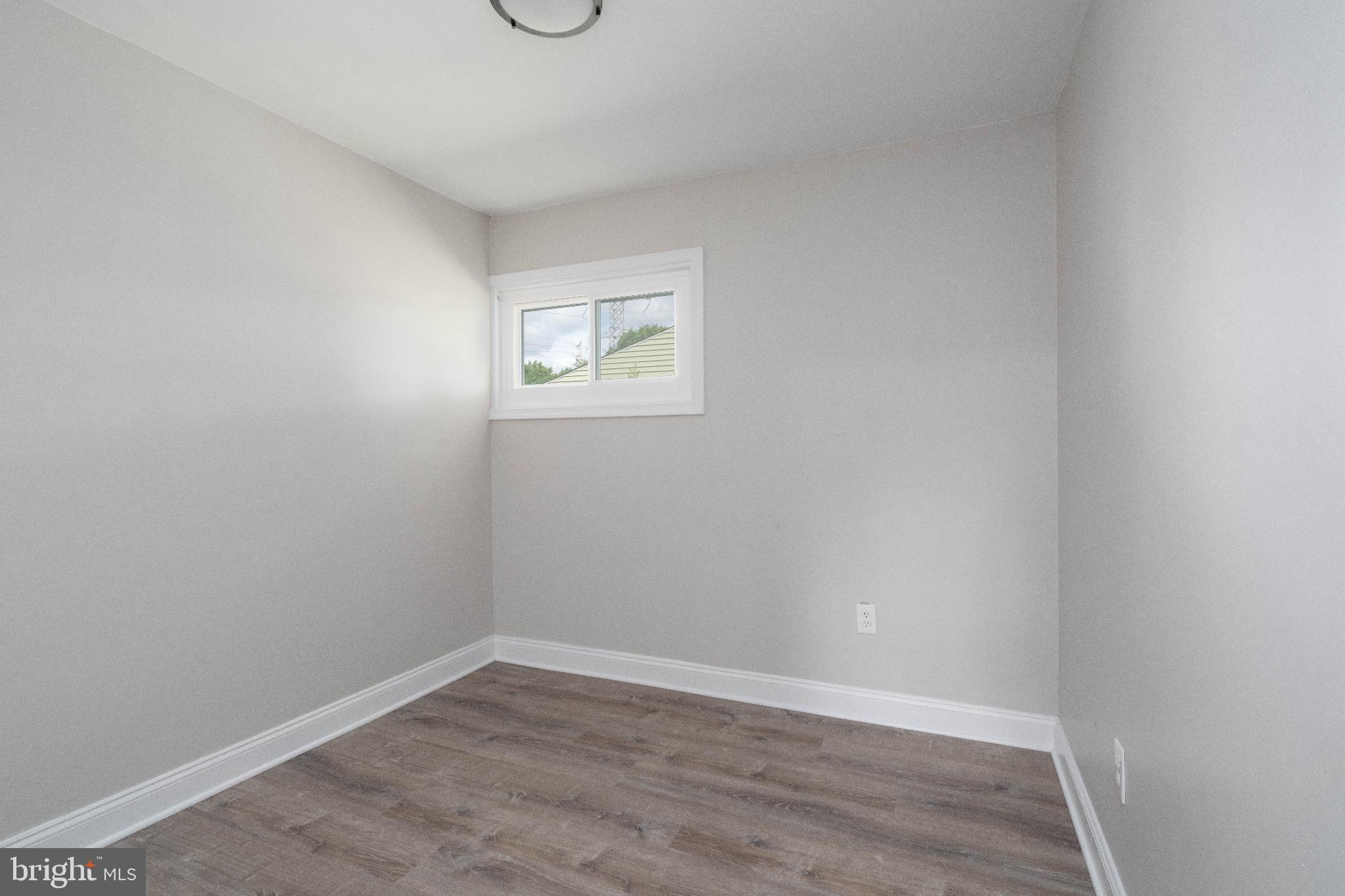 DOGWOOD HOLLOW - Residential