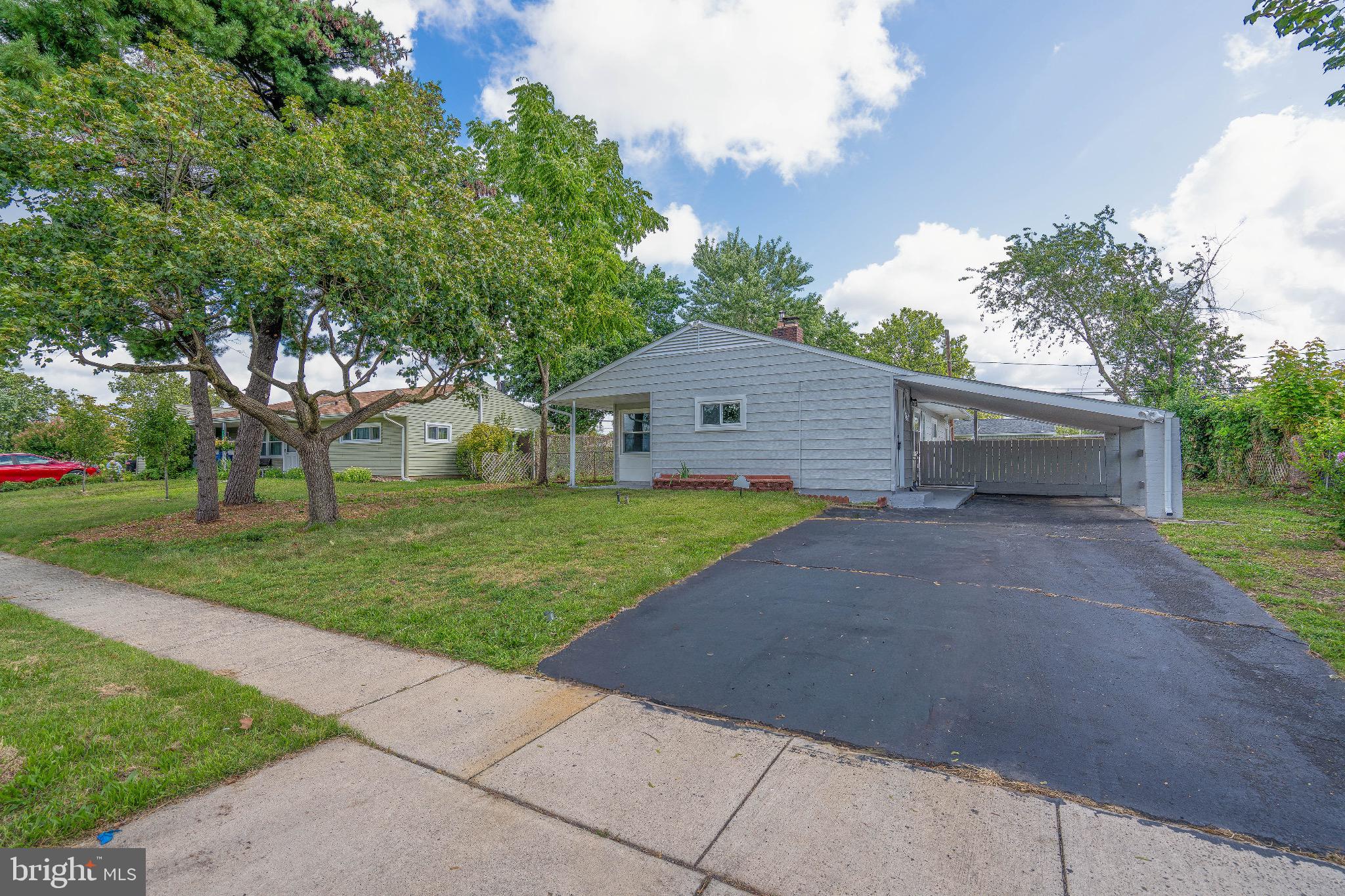 DOGWOOD HOLLOW - Residential