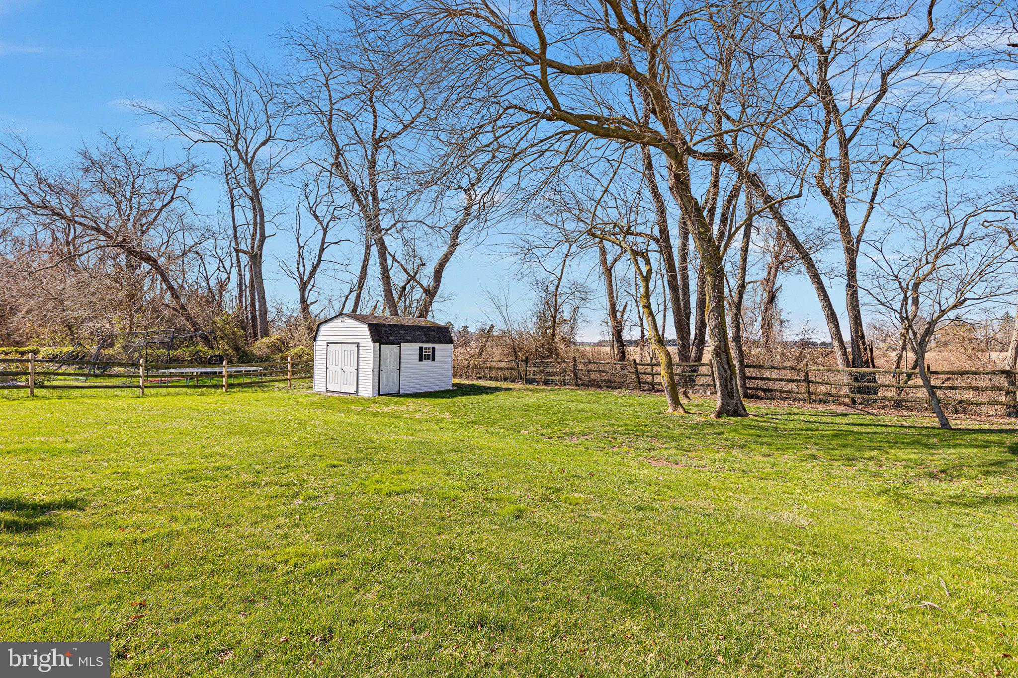 CRICKLEWOOD - Residential