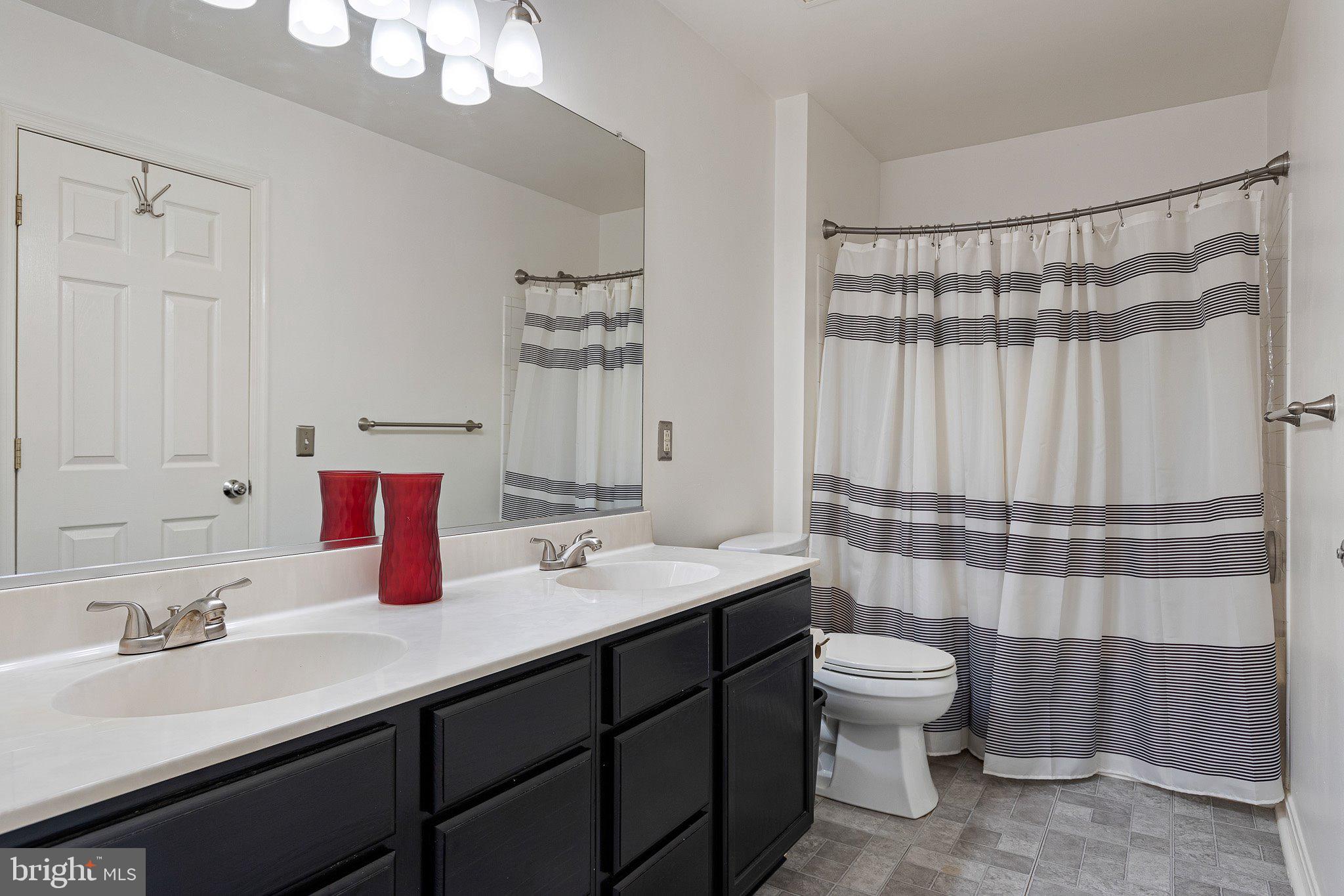 CRICKLEWOOD - Residential