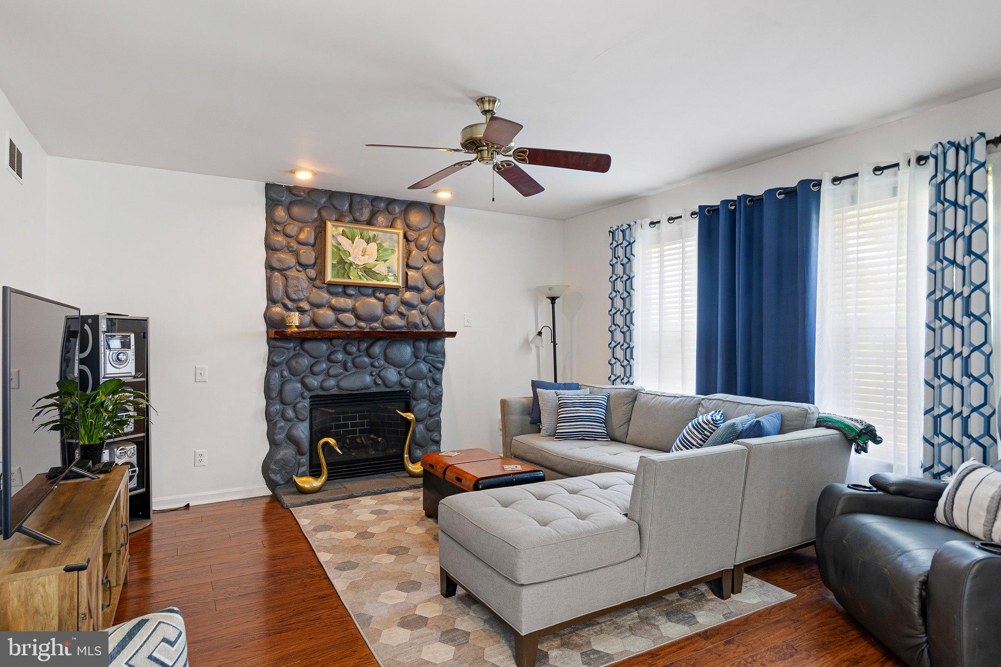 CRICKLEWOOD - Residential