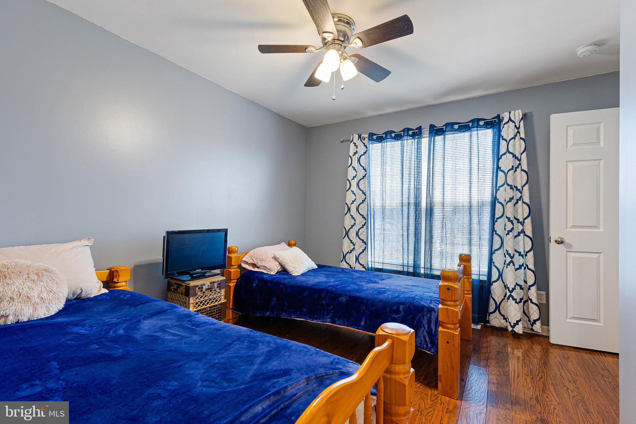 CRICKLEWOOD - Residential