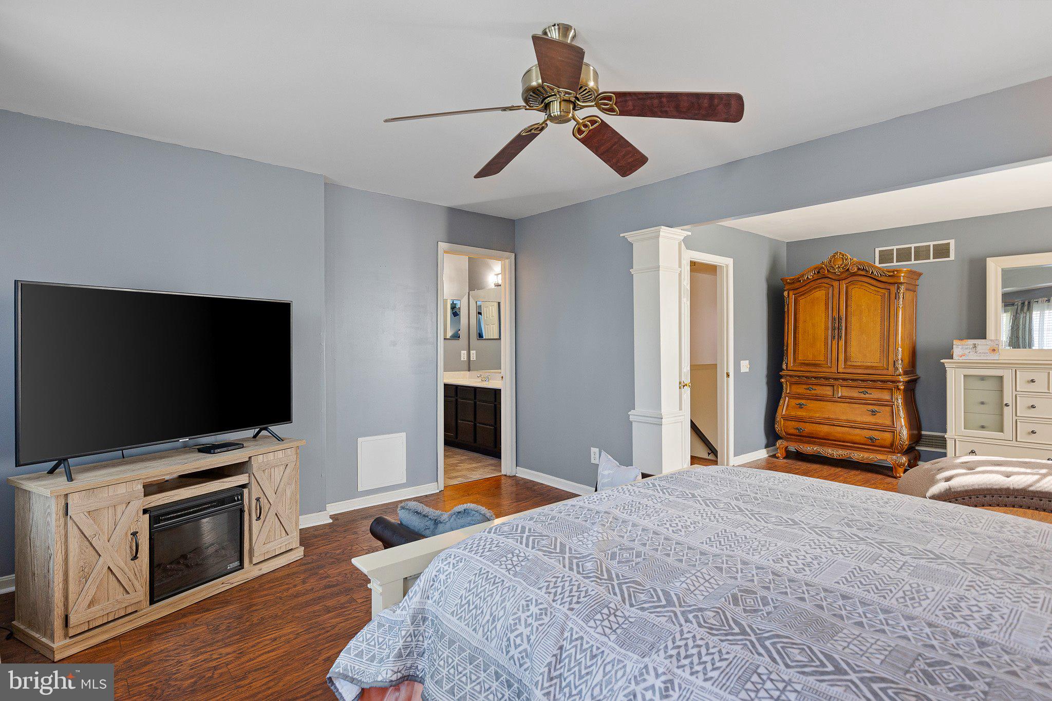 CRICKLEWOOD - Residential