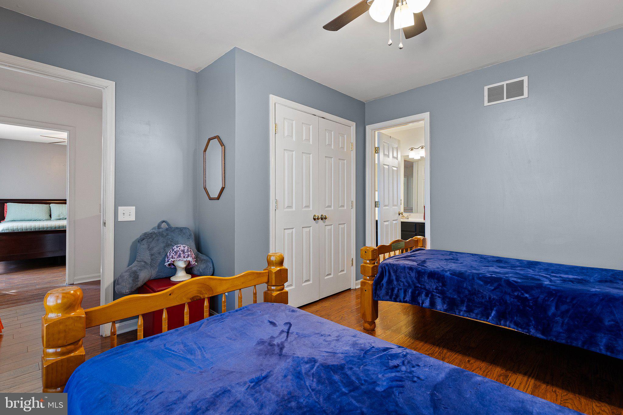 CRICKLEWOOD - Residential