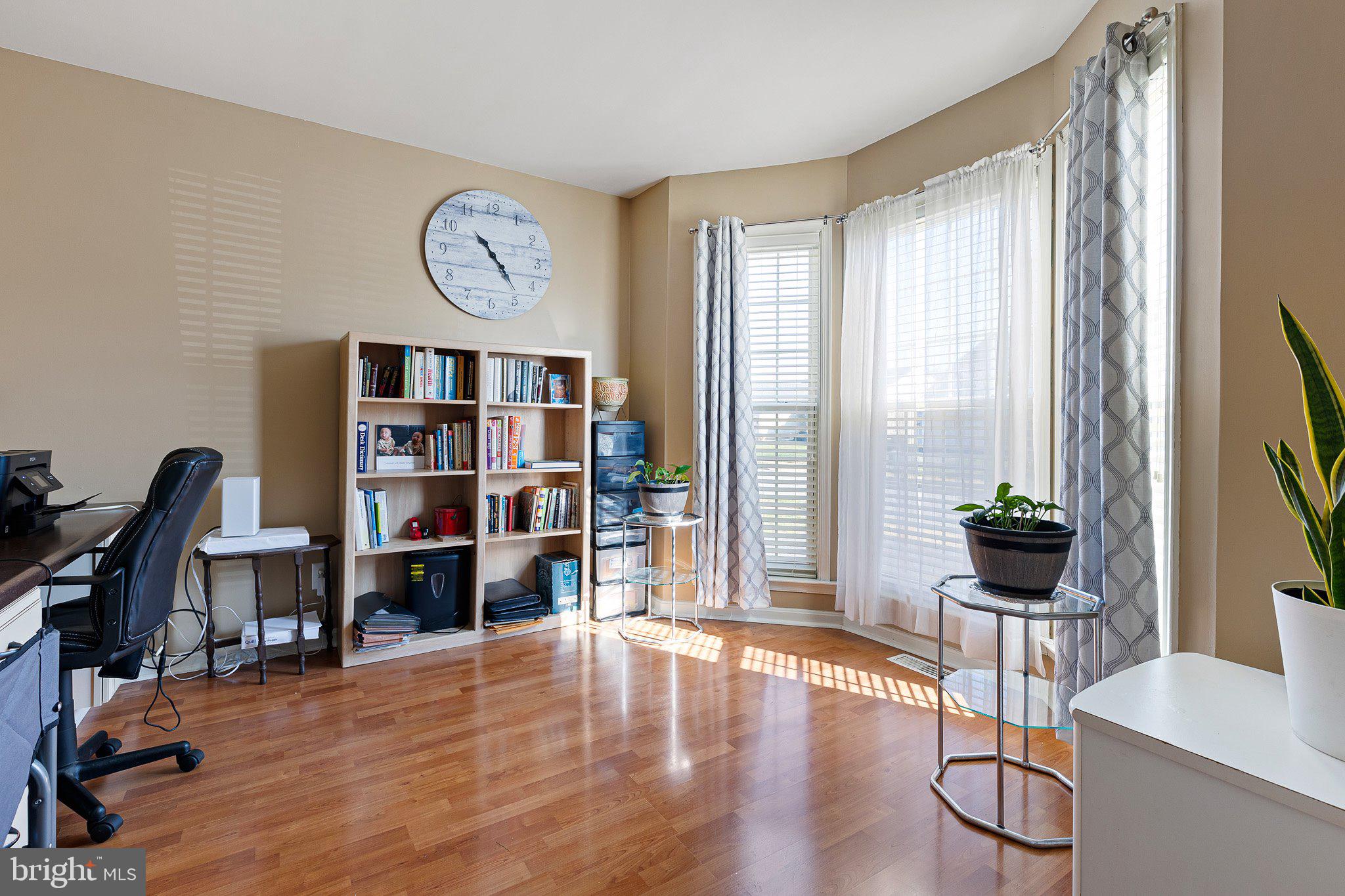 CRICKLEWOOD - Residential