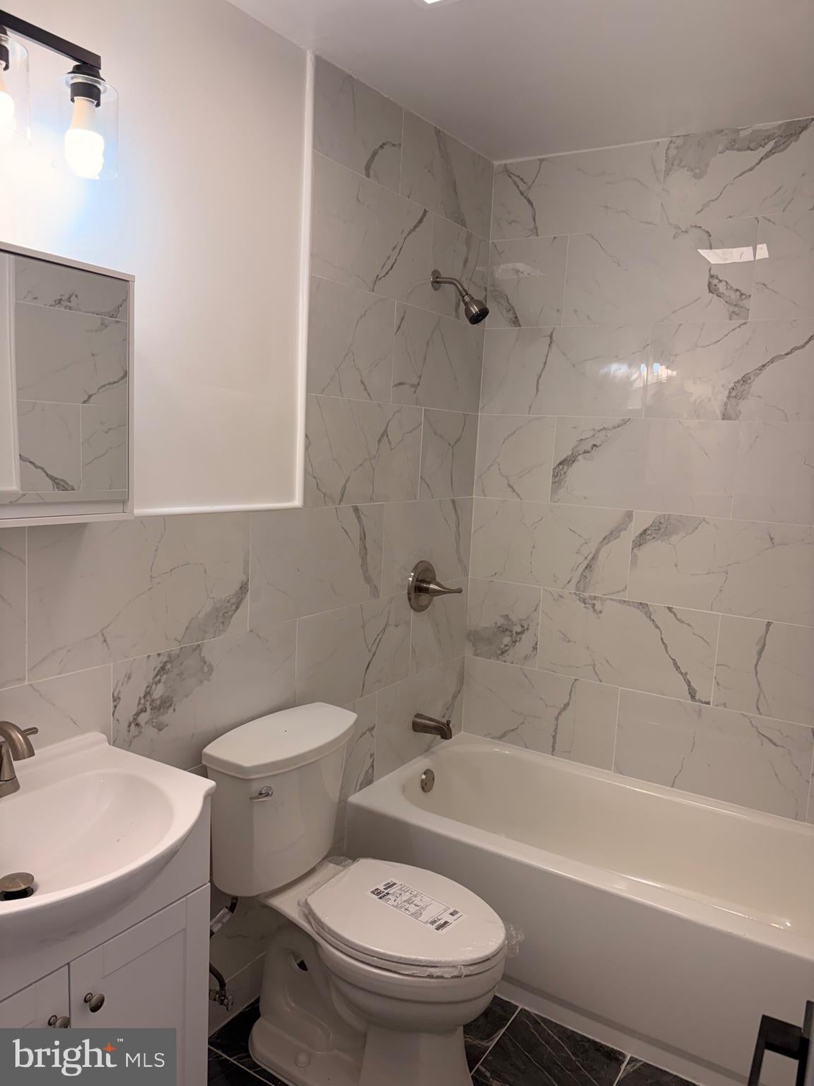 1294 COOPER STREET D10