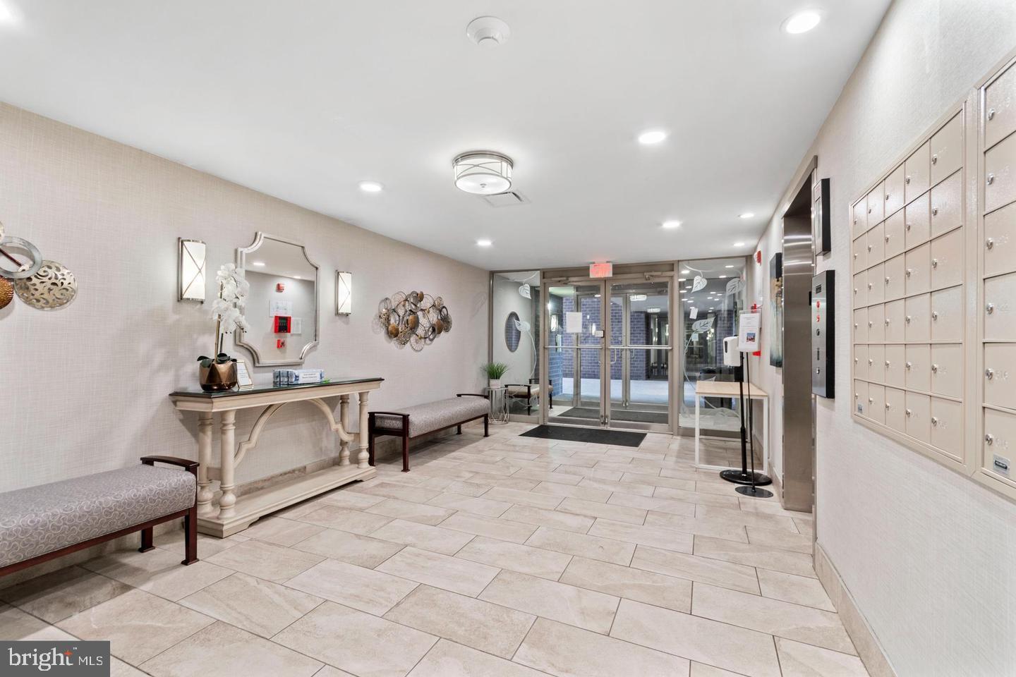 BAKERS BAY CONDOMINIUMS - Residential